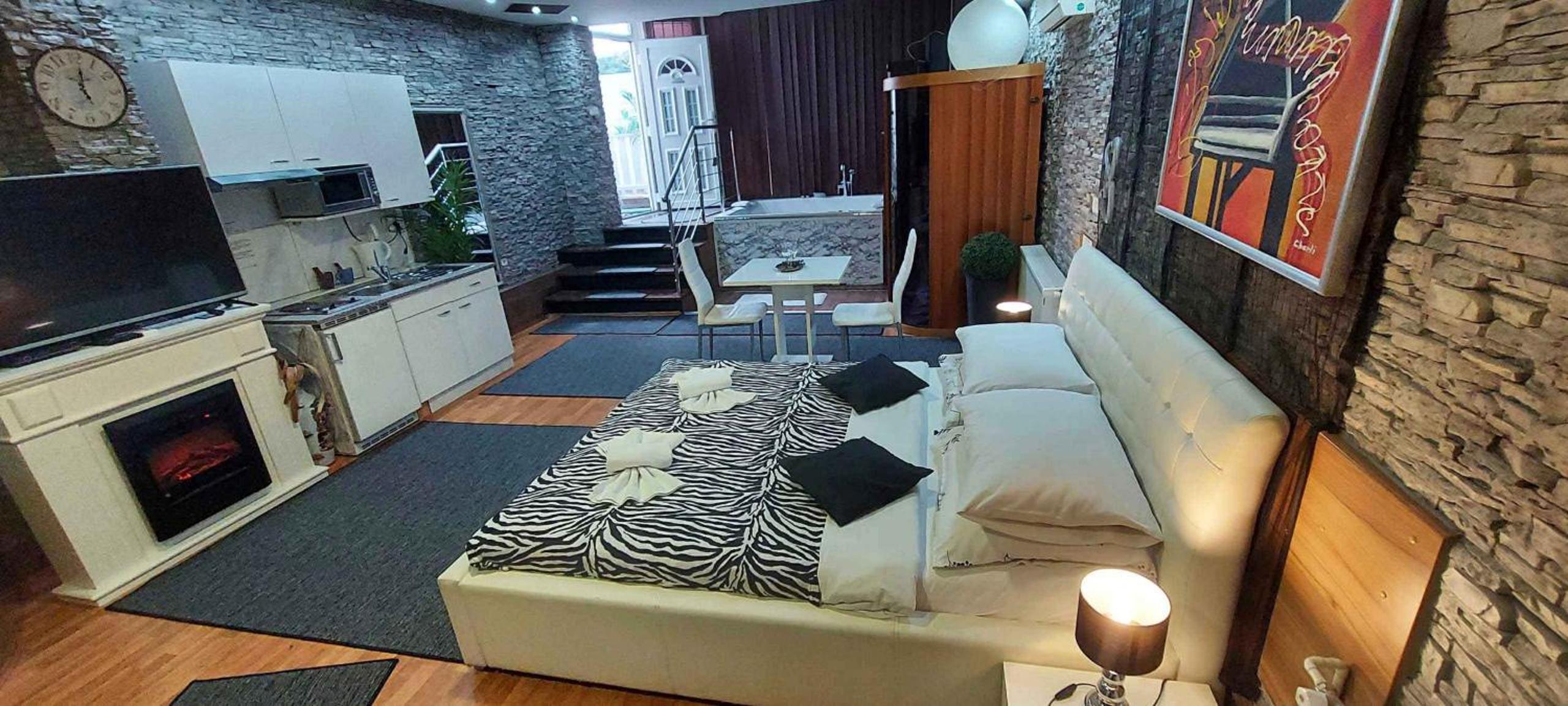 Queen Room with Spa Bath - Photo 6