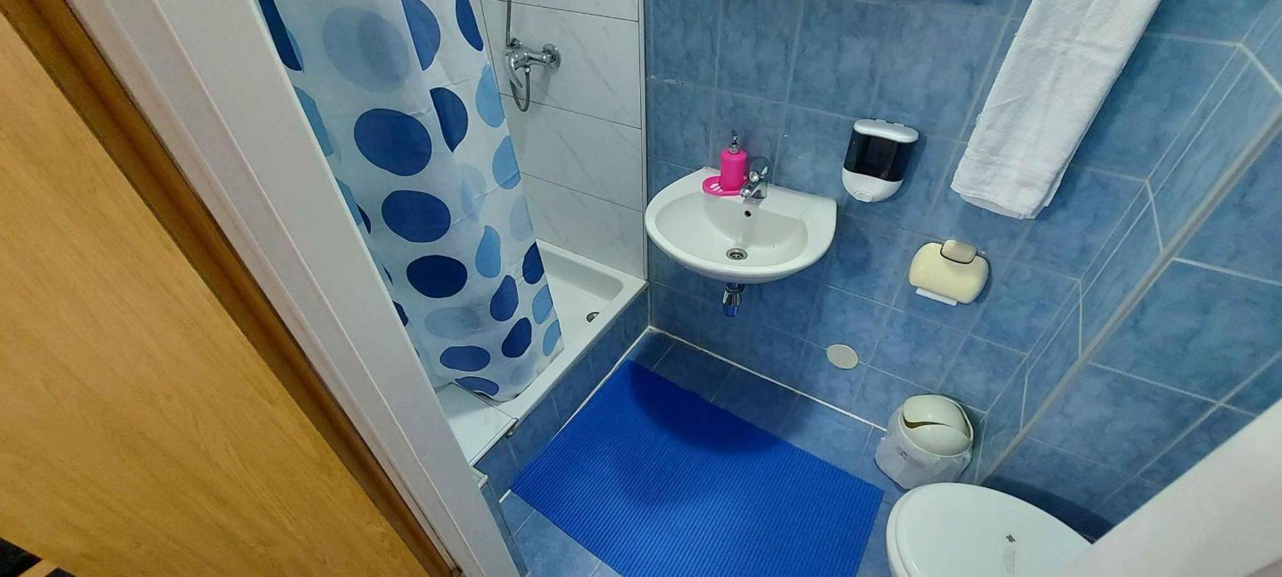 Deluxe Double or Twin Room - Photo 4