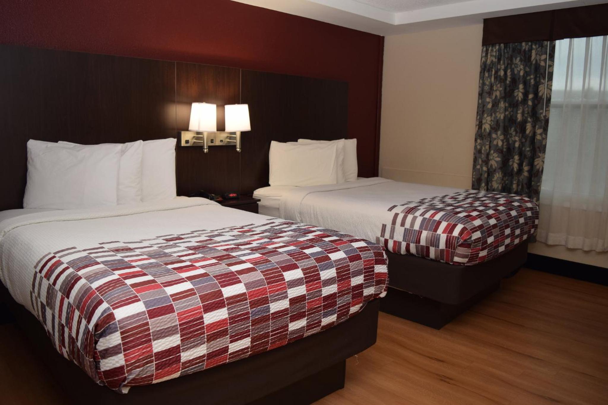 Deluxe Double Room with Two Double Beds - Non Smoking - Photo 2