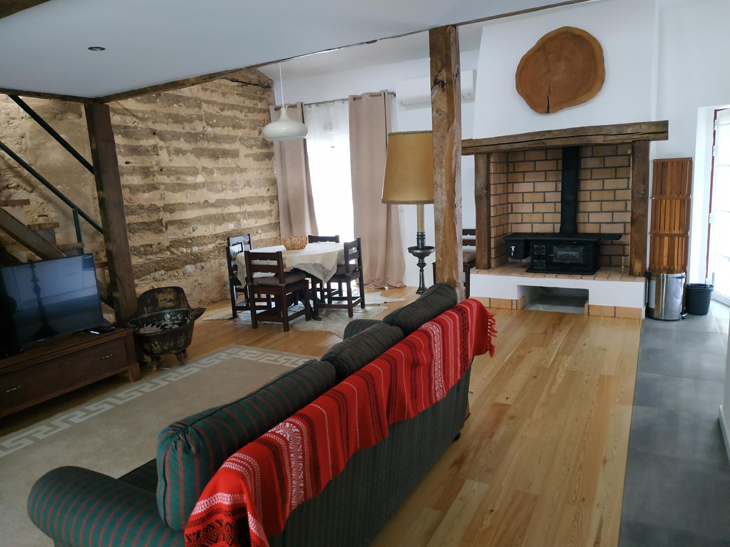 Maisonette photo 1