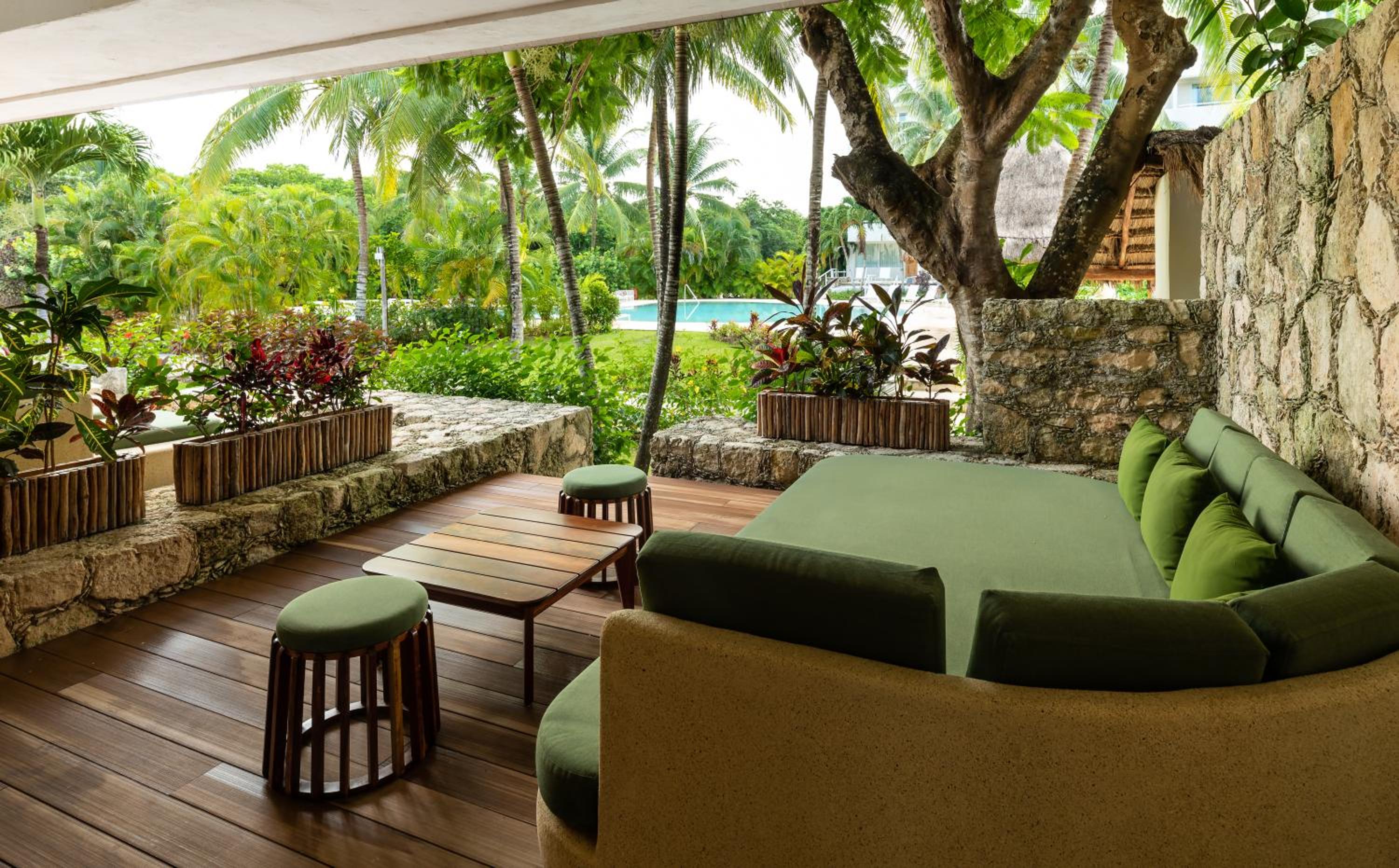 Premium sea front with beach access