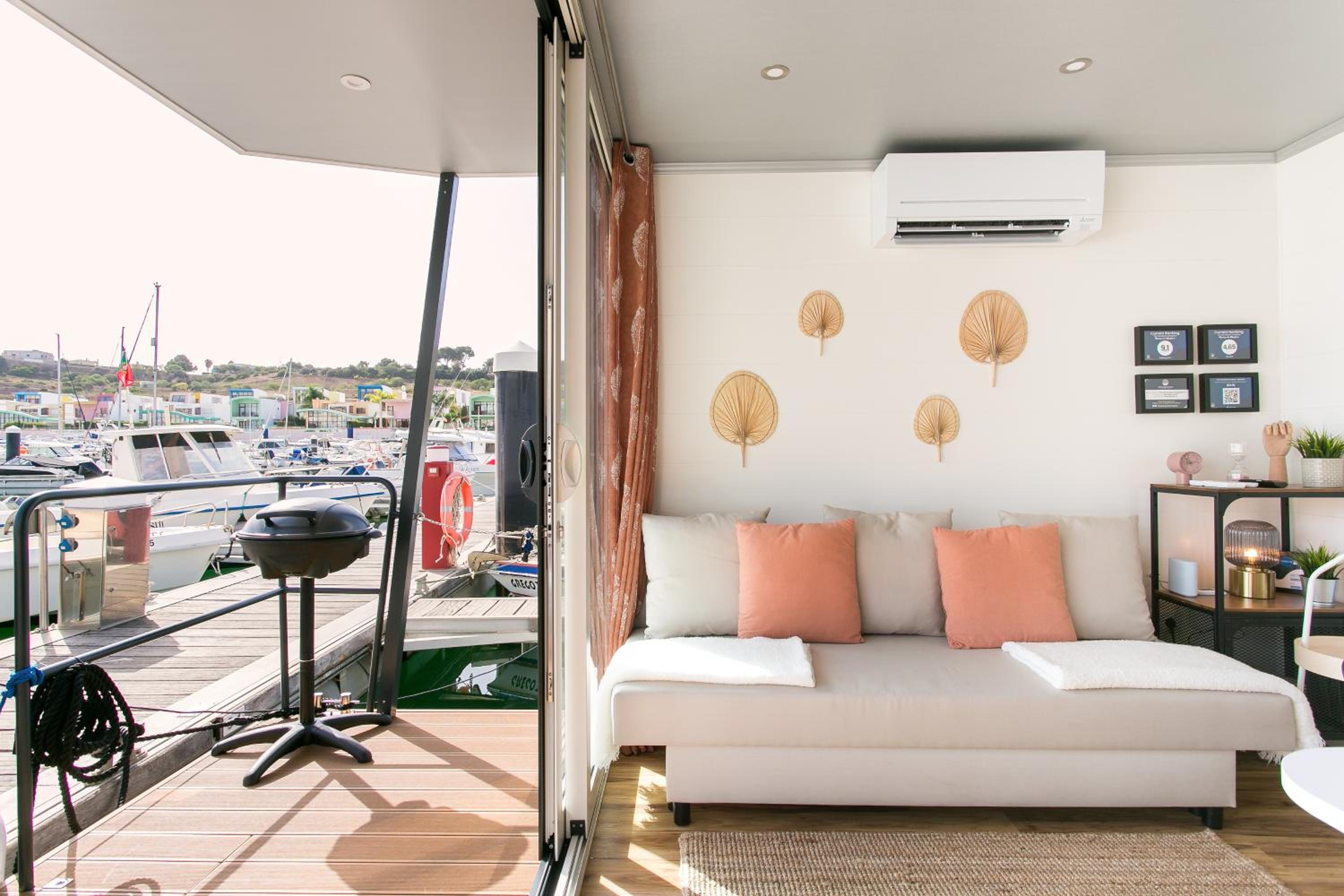 One Cabin Boat