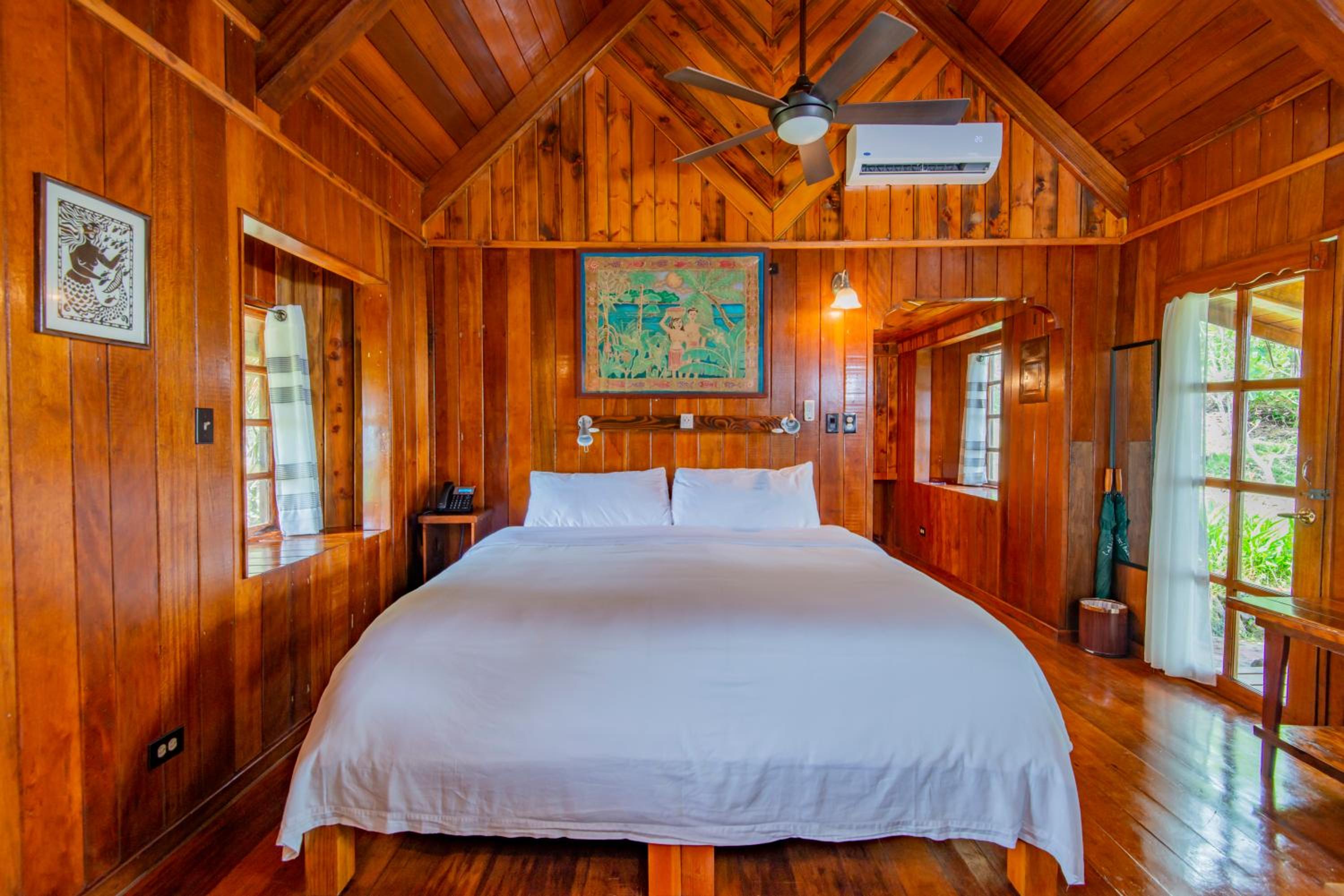 Standard Bungalow - Photo 1