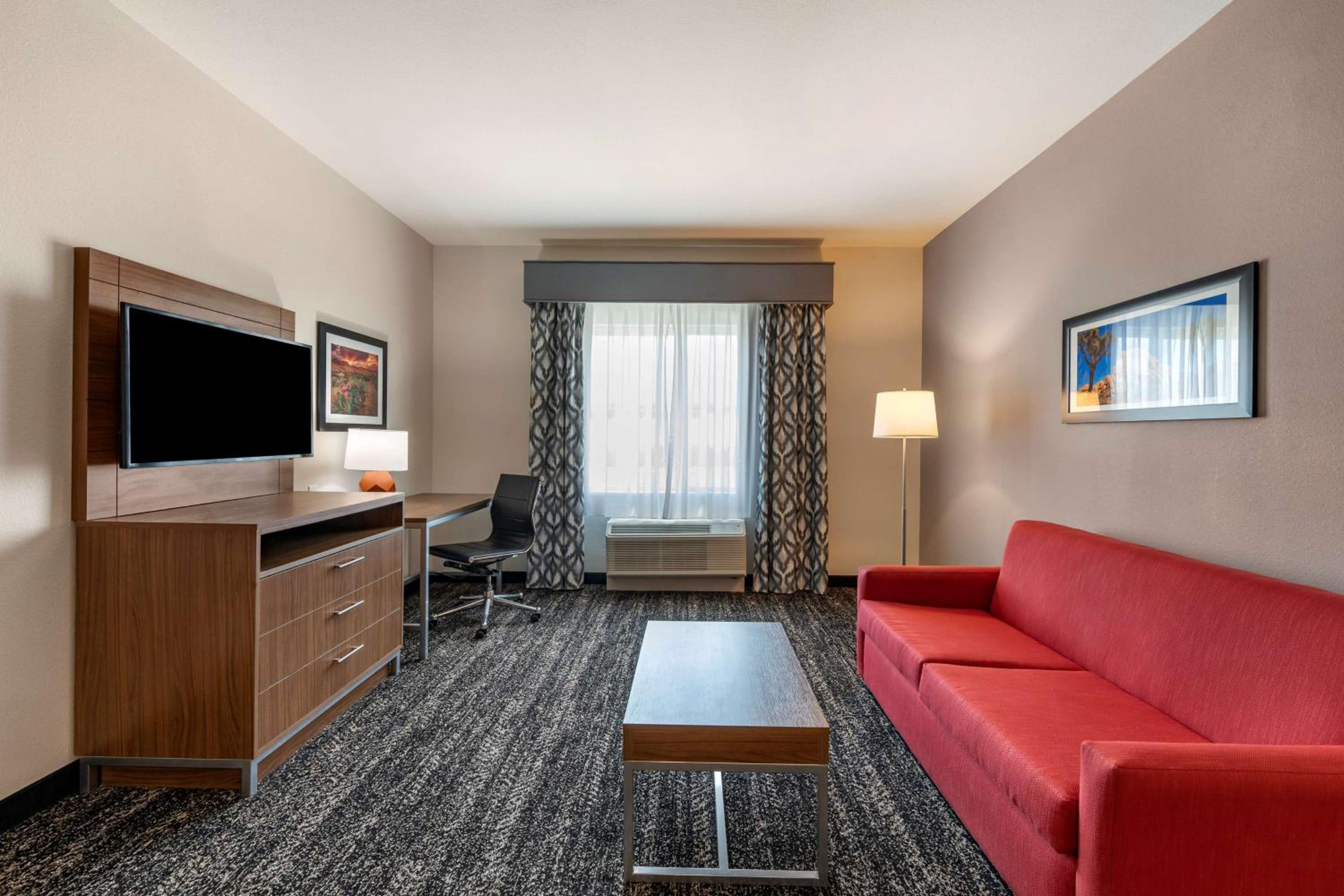 King Suite with Sofa Bed - Photo 2