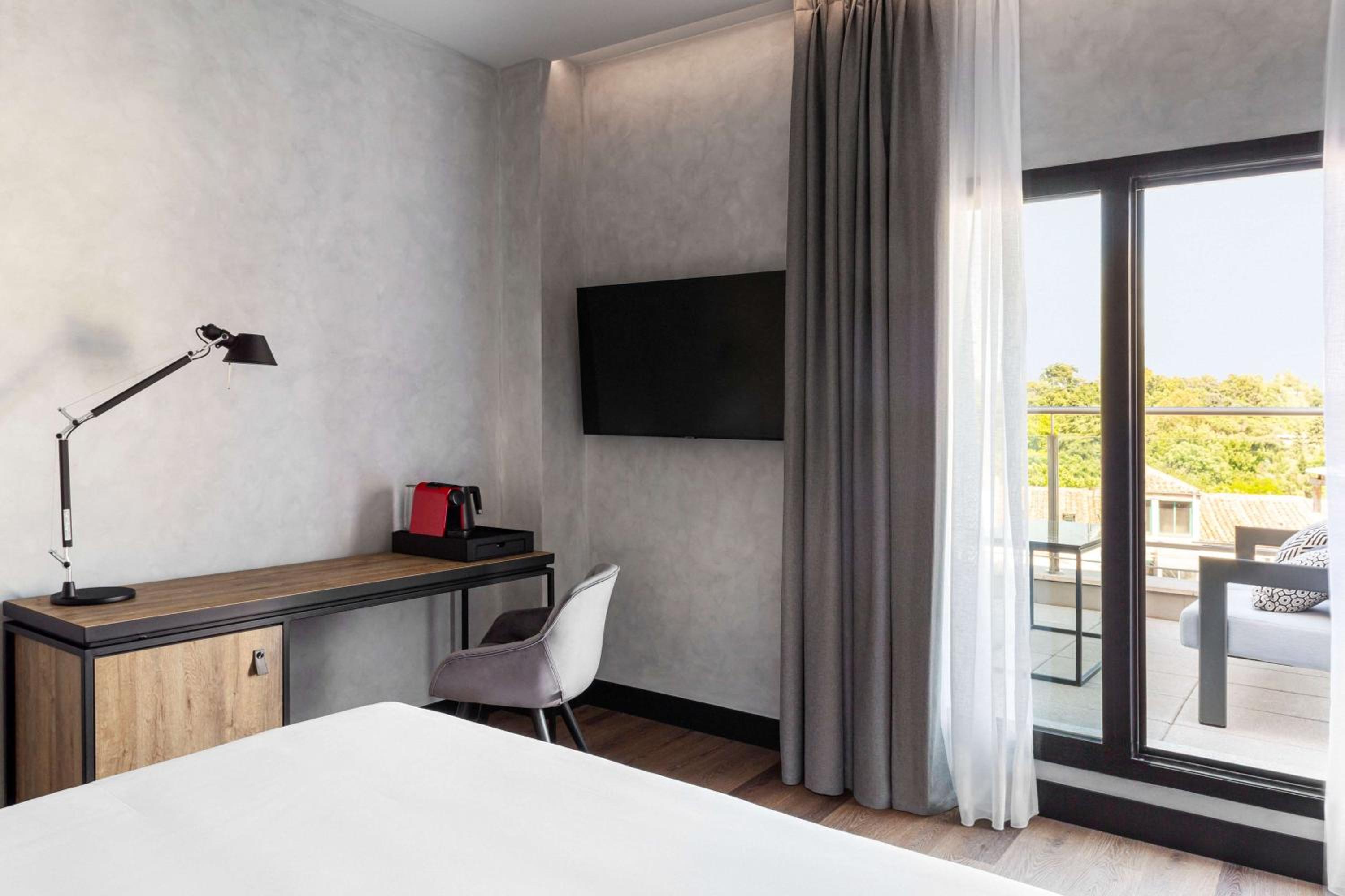 Superior Room with Terrace - Photo 7