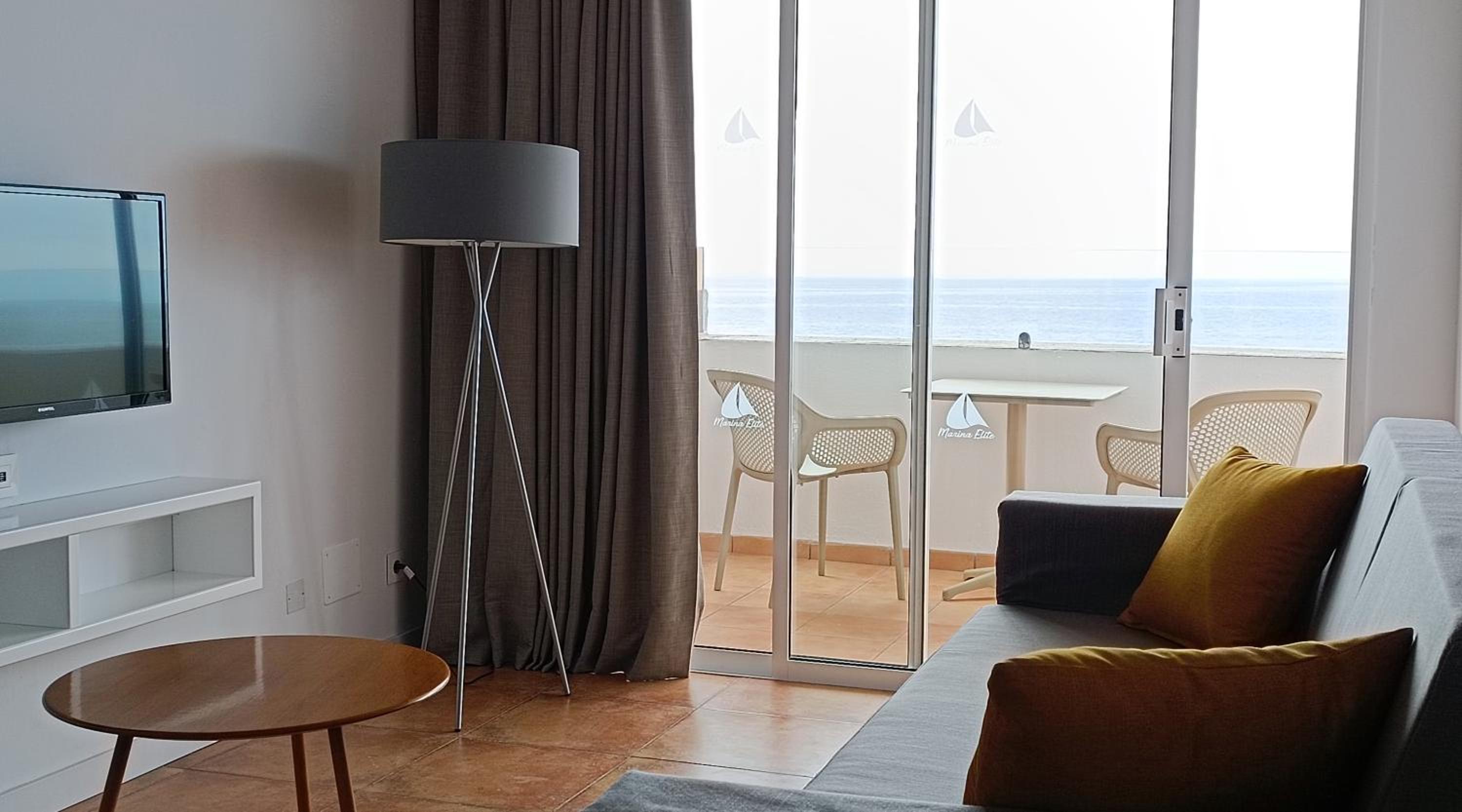 One-Bedroom Apartment Sea View - Photo 7
