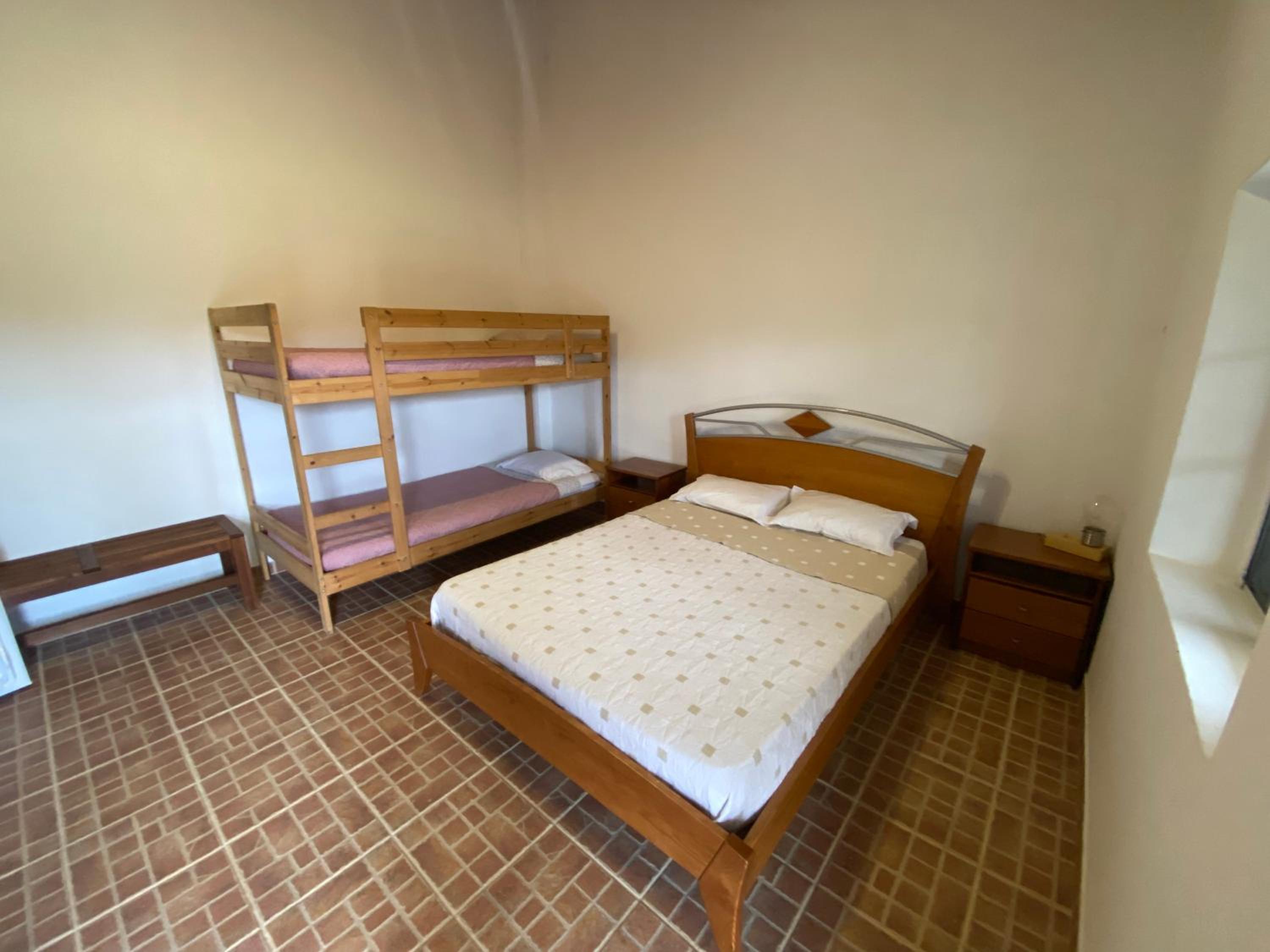 Quadruple Room with Bathroom photo 2