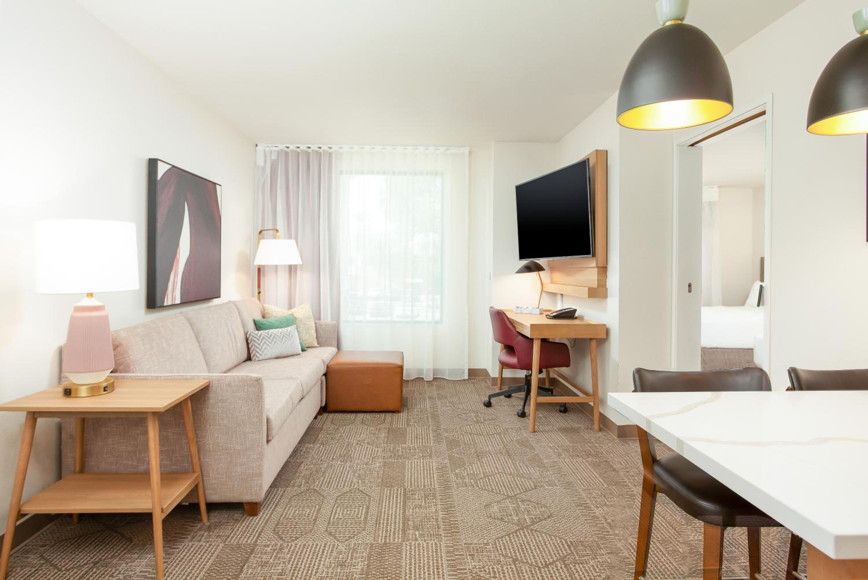 One-Bedroom Suite with Two Queen Beds - Photo 4