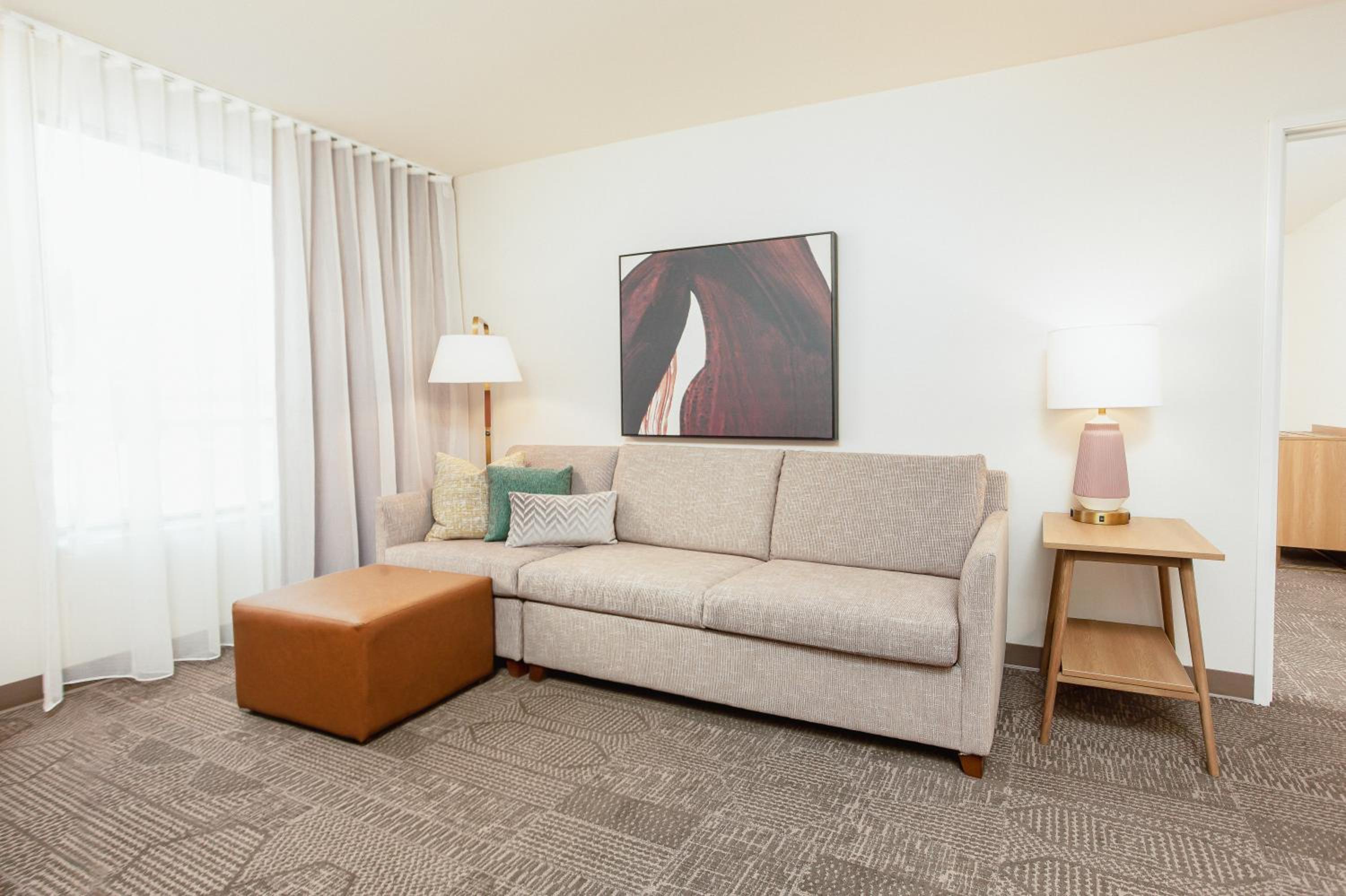 Two-Bedroom Suite - Photo 3