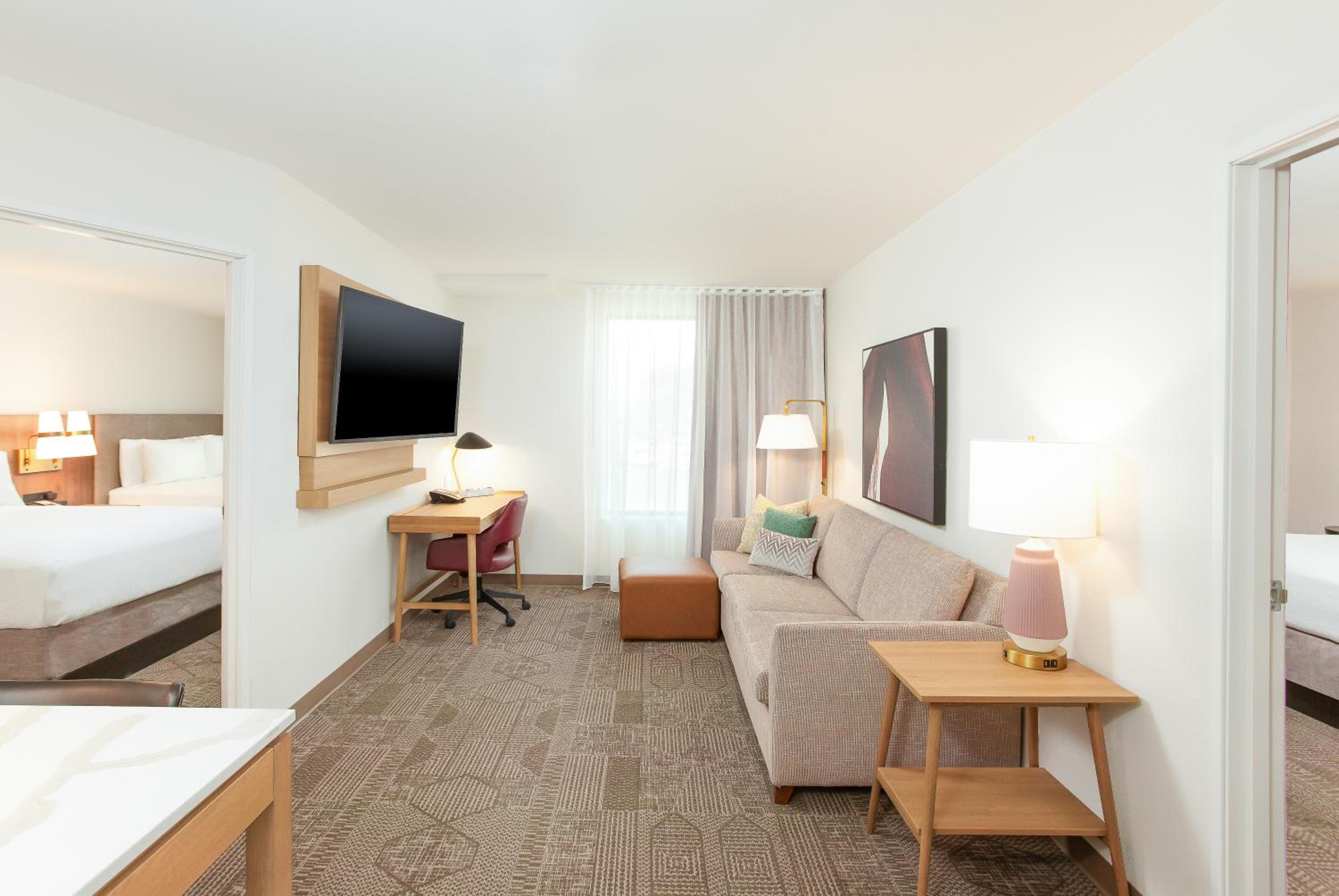 Two-Bedroom Suite - Photo 9