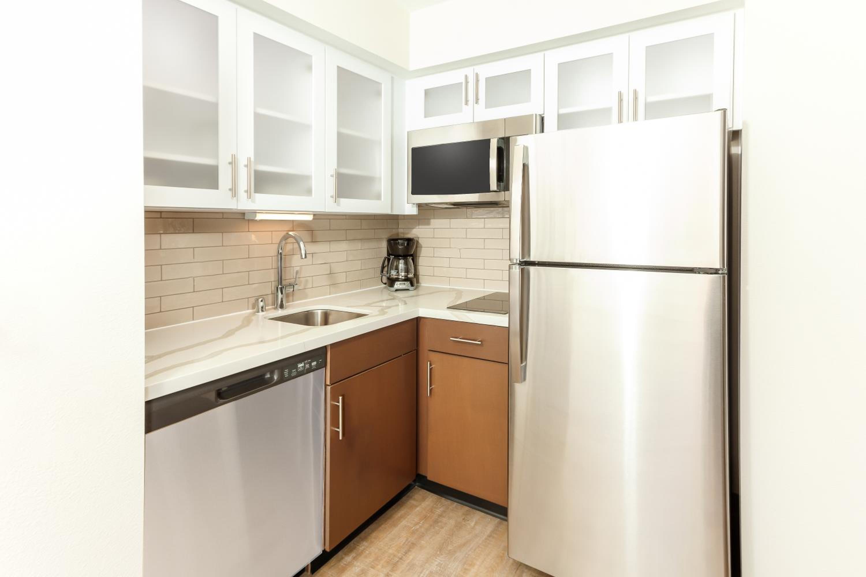 King Studio Suite - Photo 2