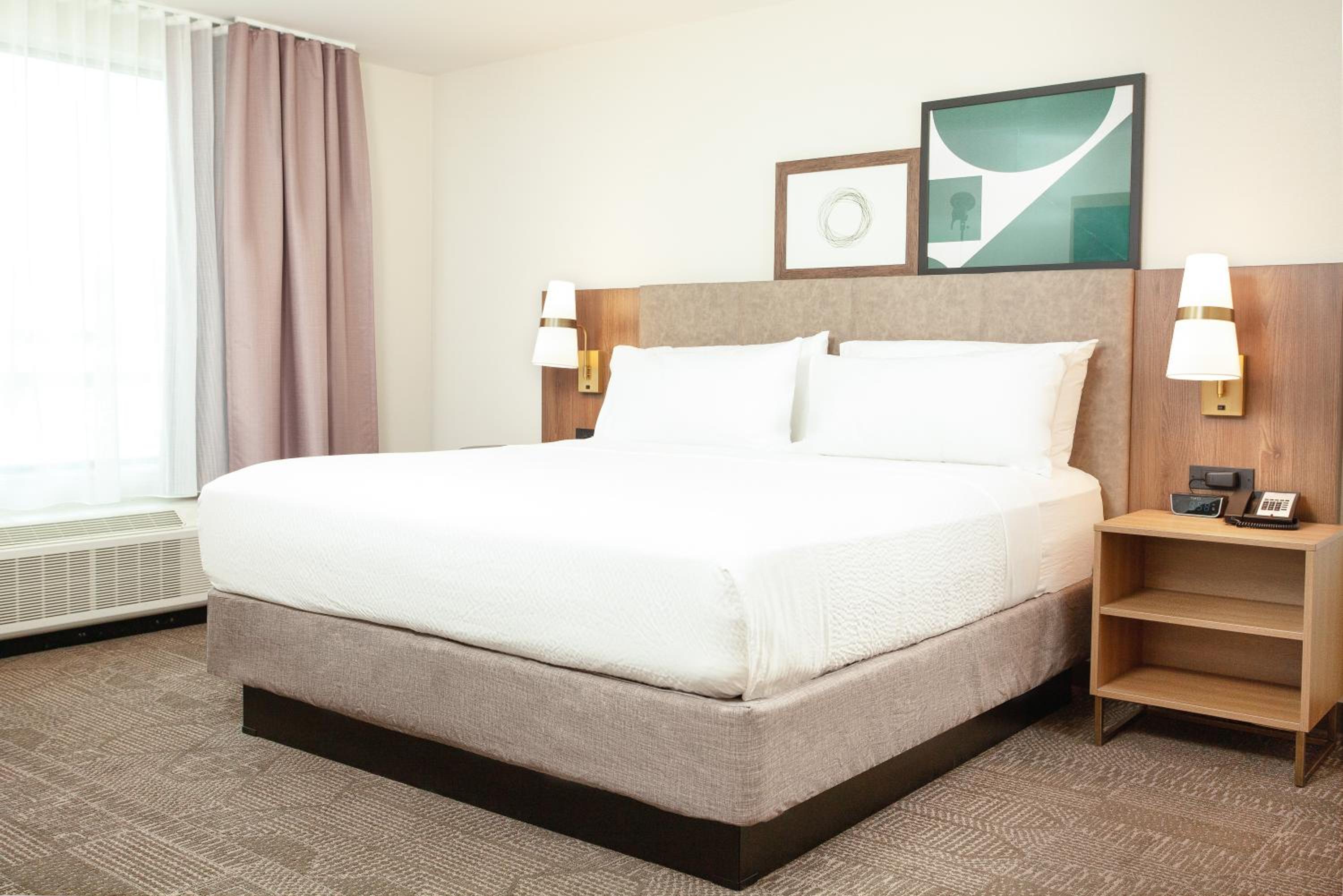 Two-Bedroom Suite - Photo 11