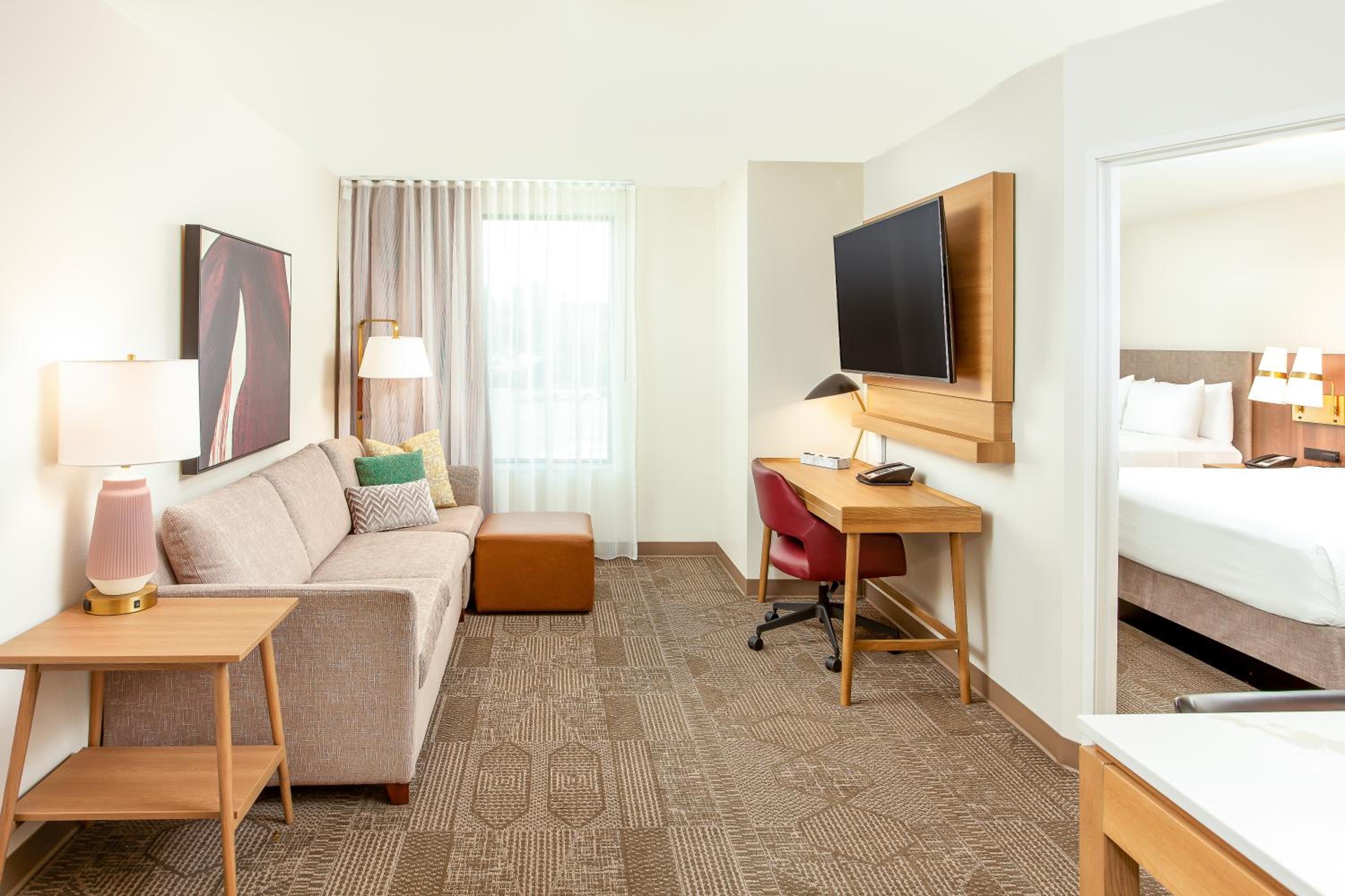 One-Bedroom Suite with Two Queen Beds - Photo 13