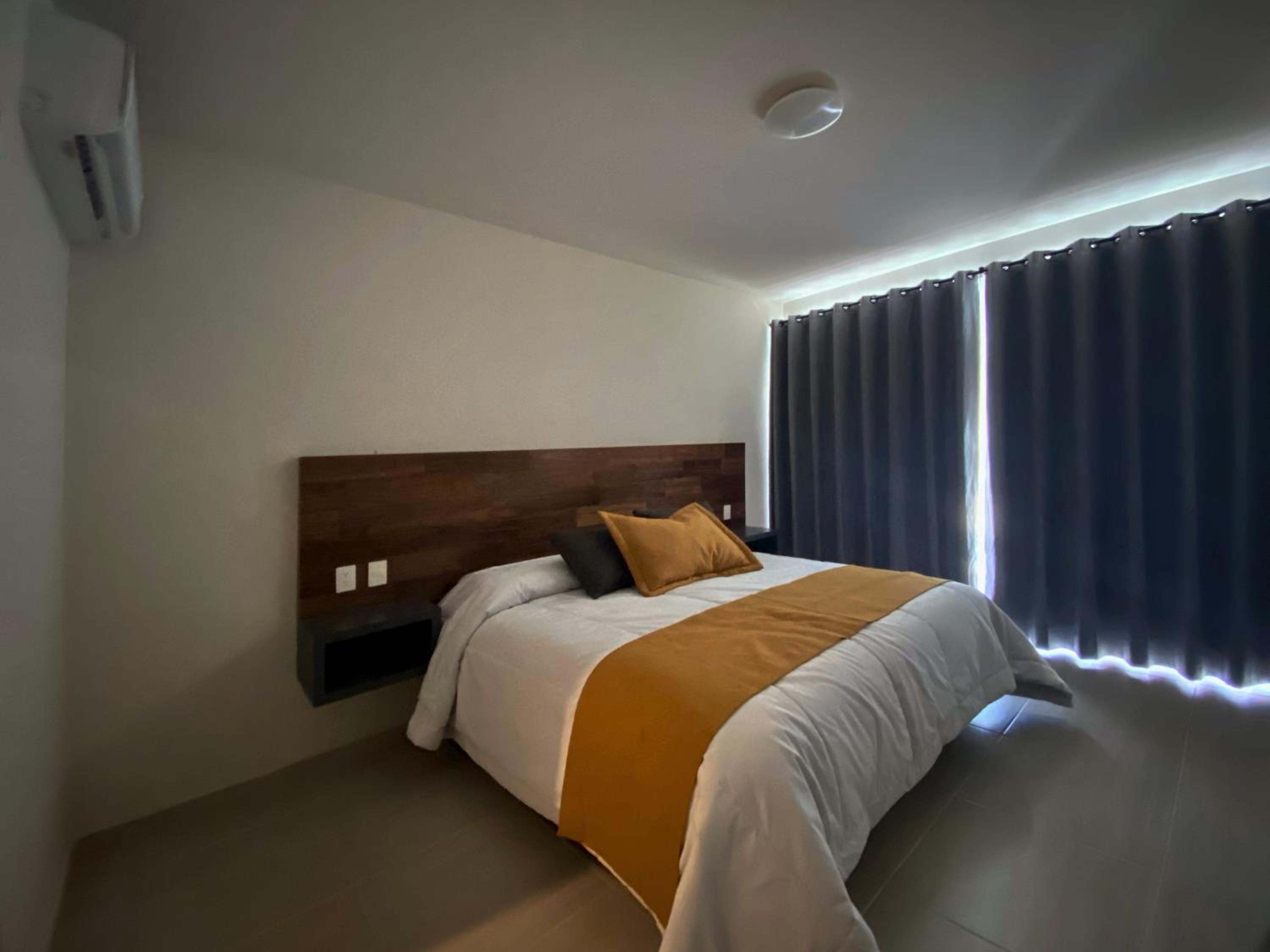 Junior Suite with Pool View - Photo 1