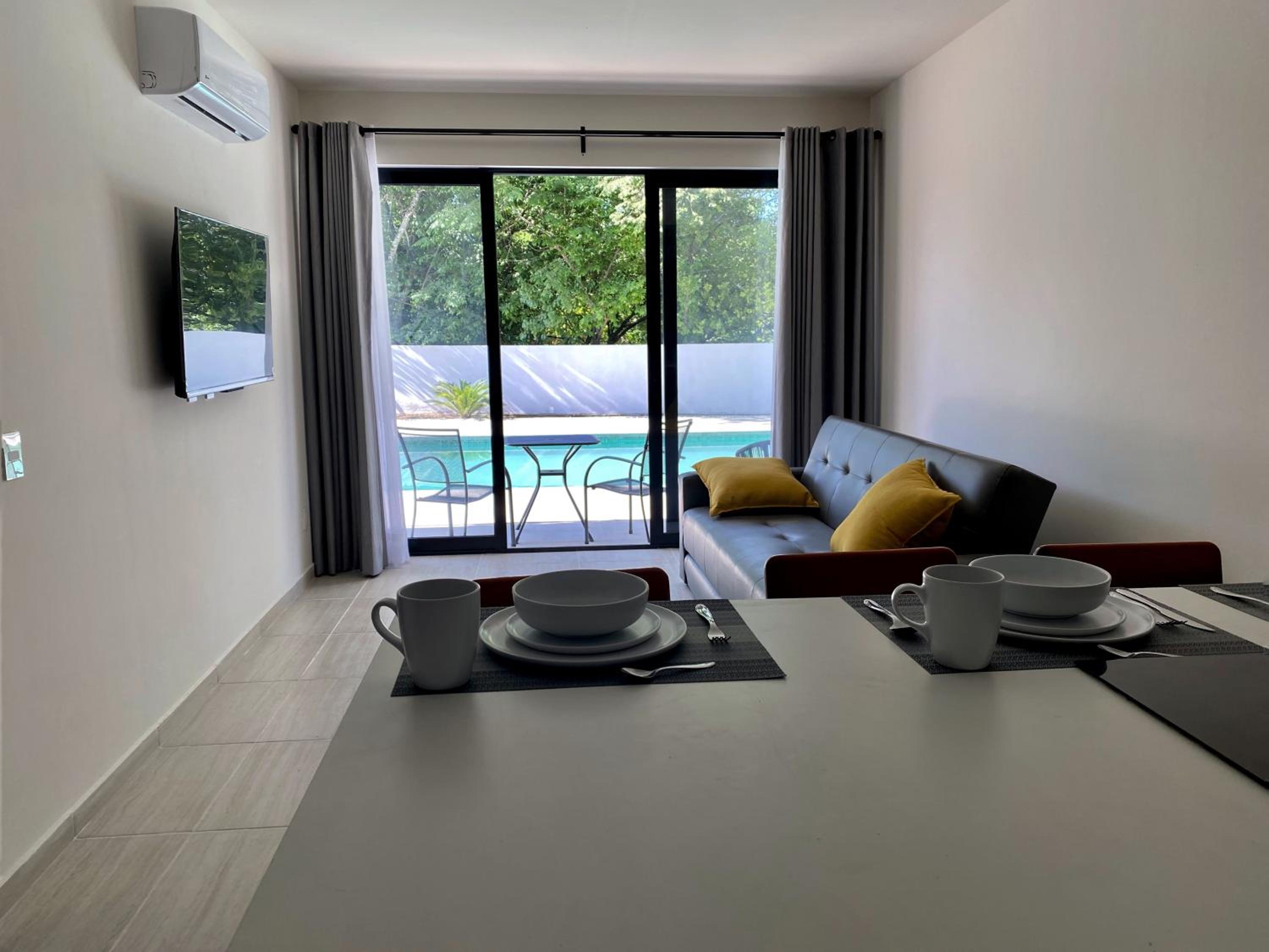 Apartment with Pool View  - Photo 3