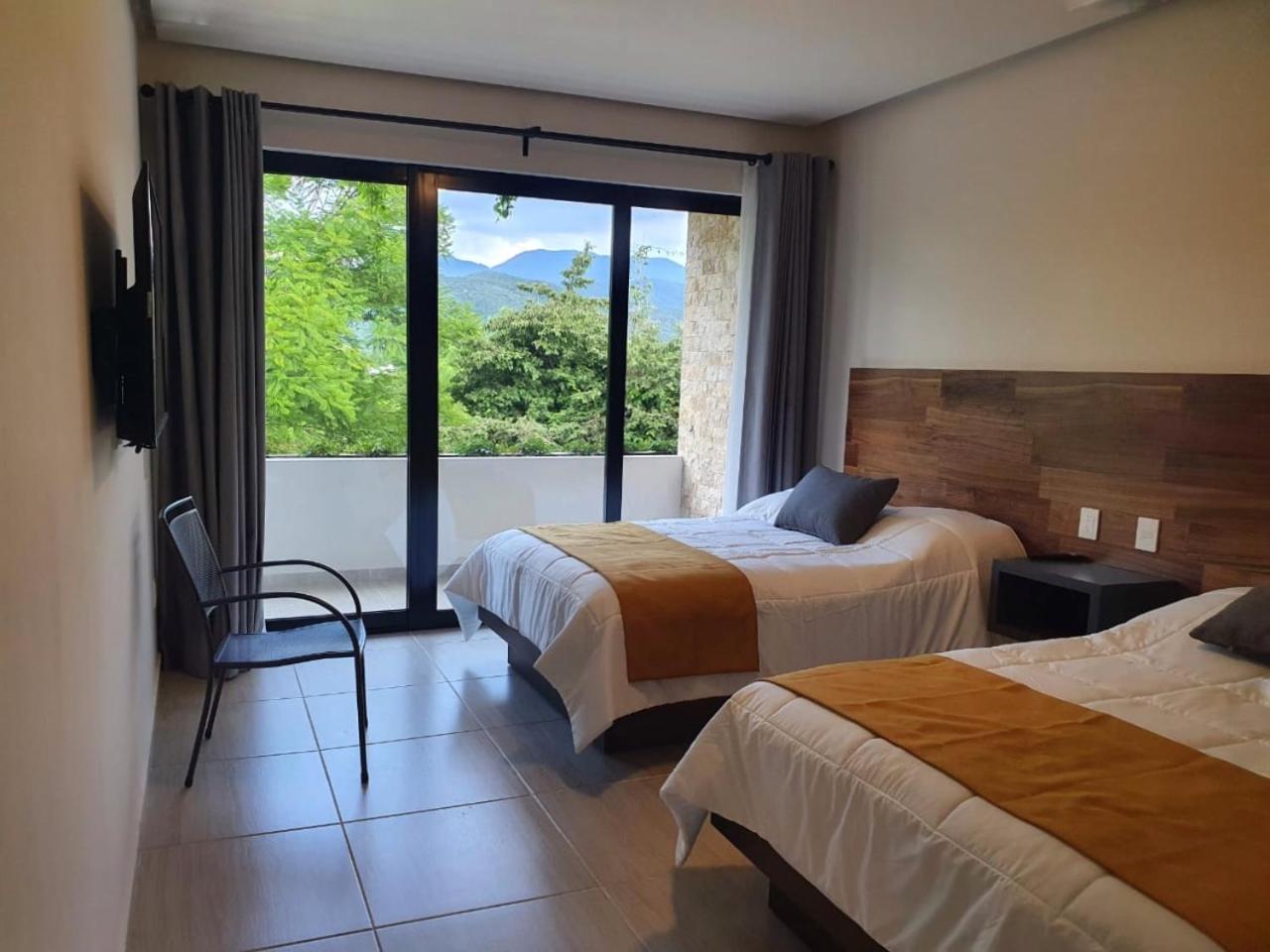 Apartment with Pool View  - Photo 10
