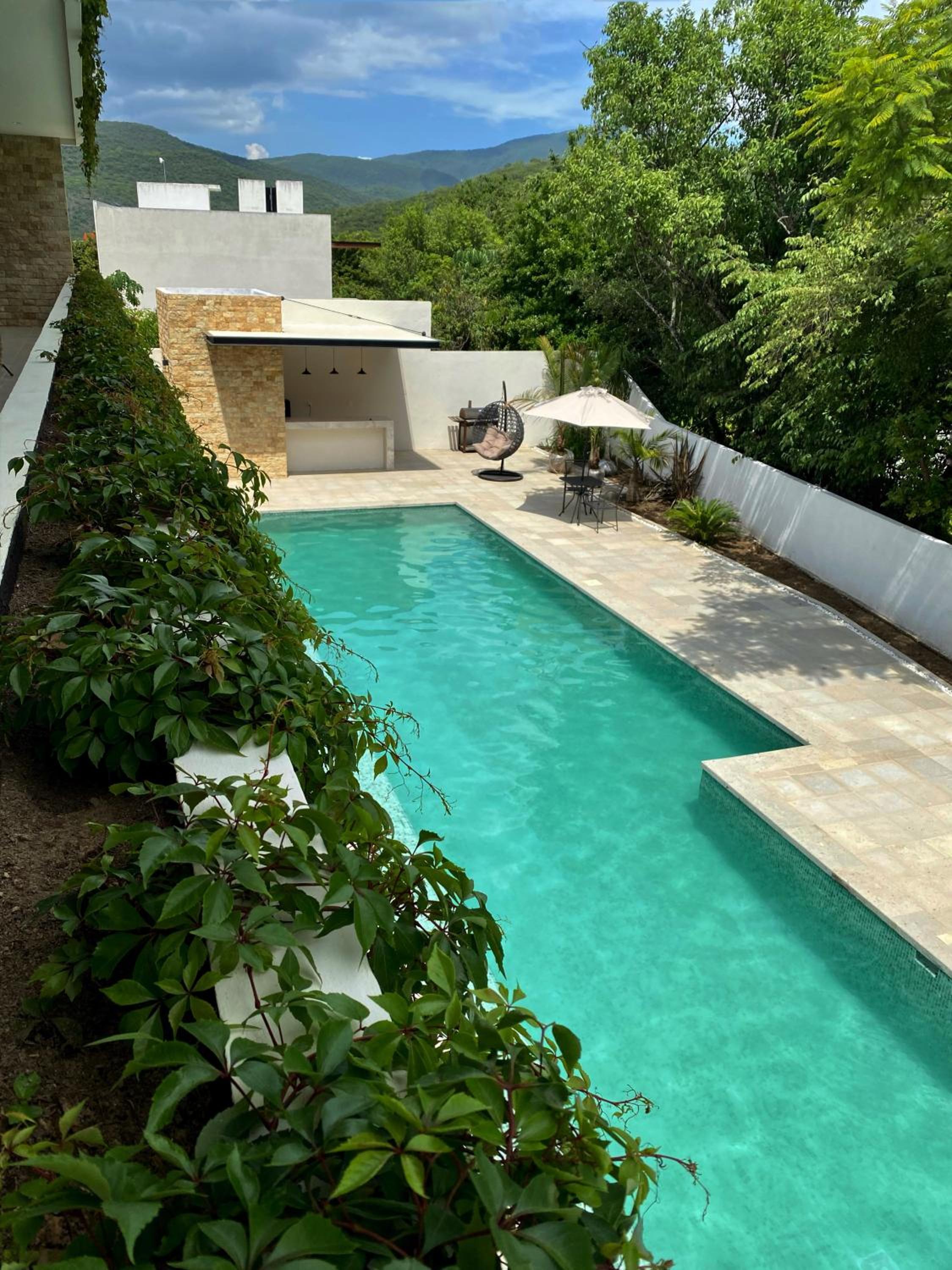 Twin Room with Balcony - Photo 11