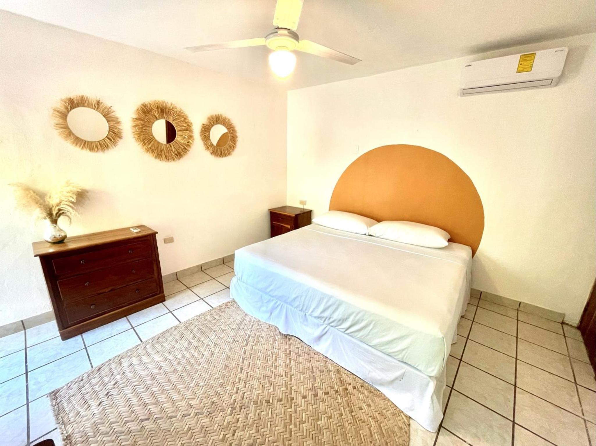 King Suite - Photo 3