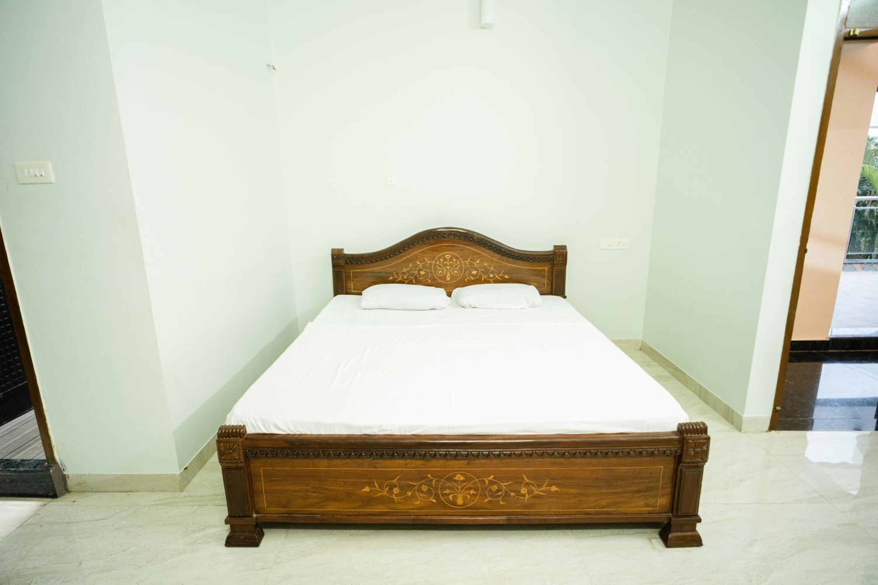 Villa photo 1