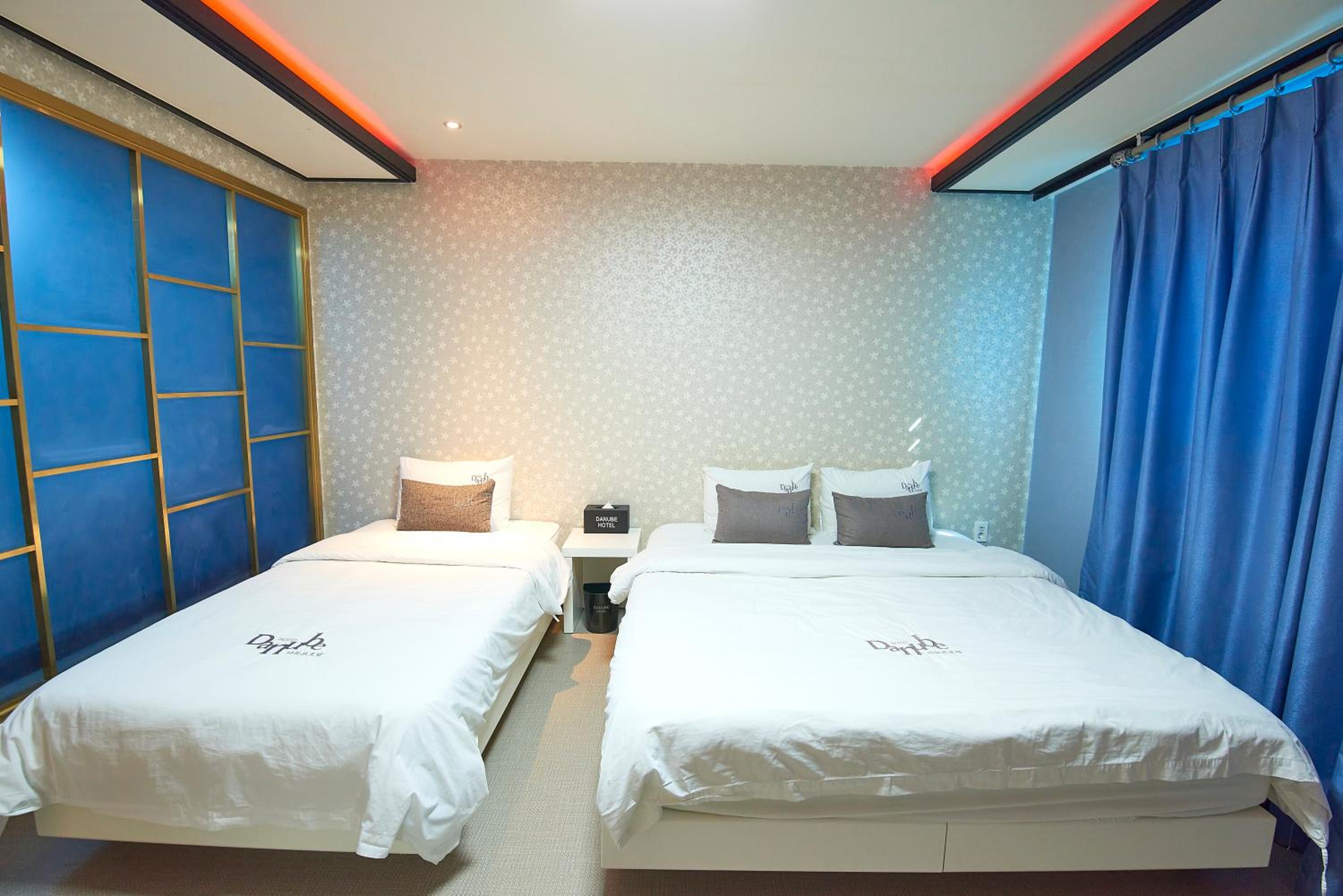 Deluxe Twin Room - Photo 3