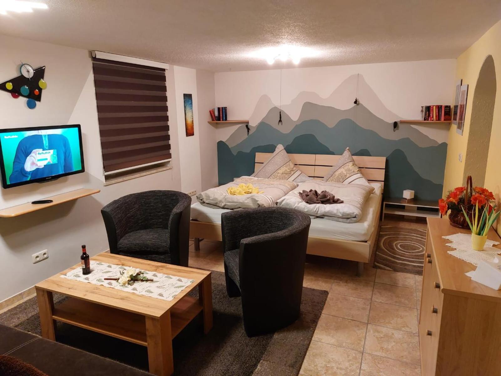 One-Bedroom Apartment photo 2