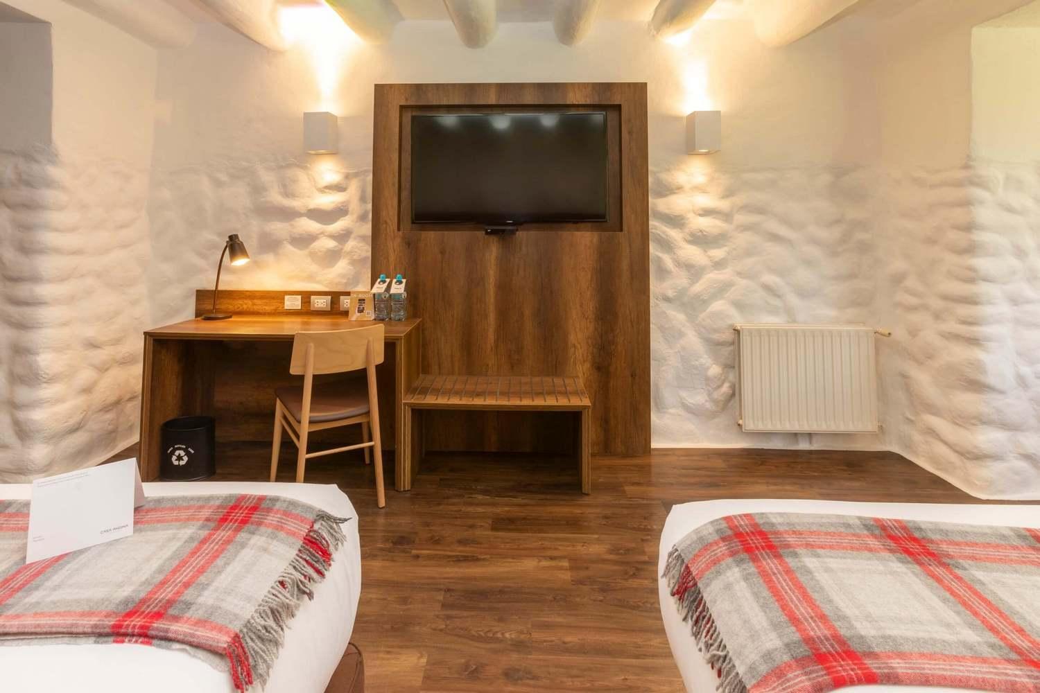 Superior Twin Room - Photo 3
