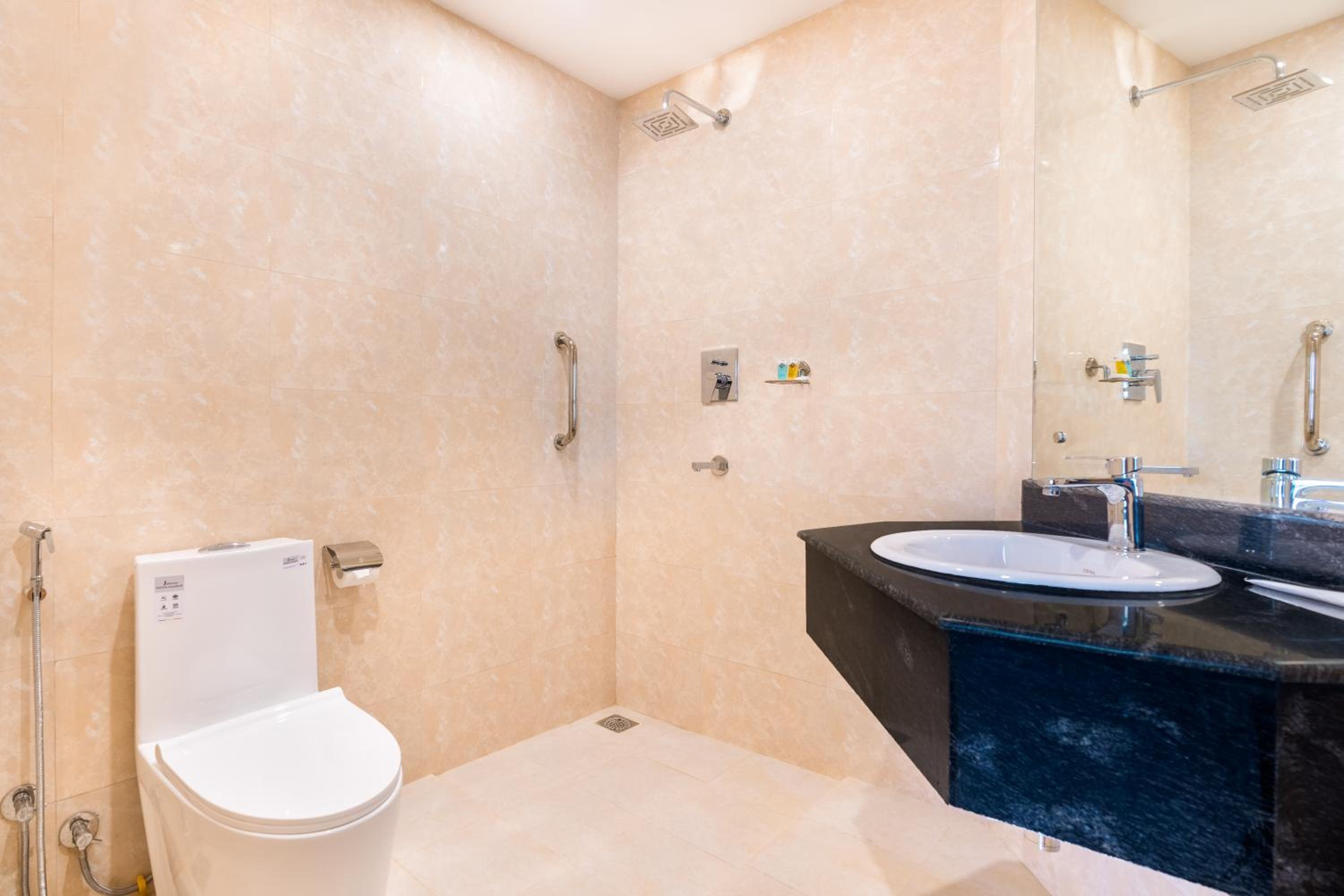 Deluxe Double Room - Photo 1