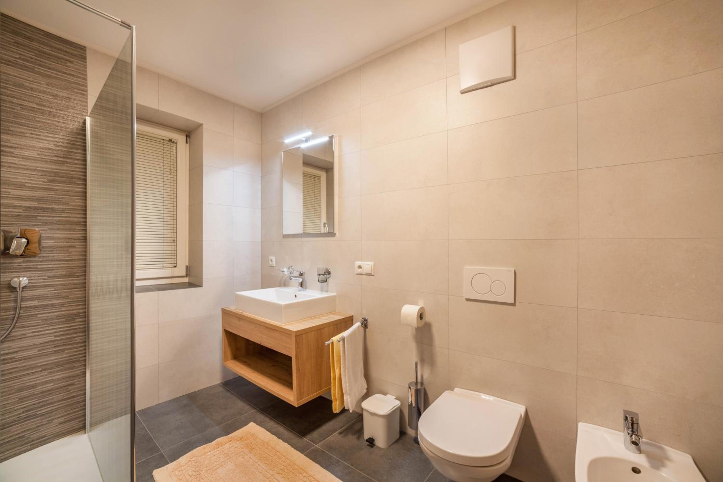 One-Bedroom Apartment with Garden View photo 2