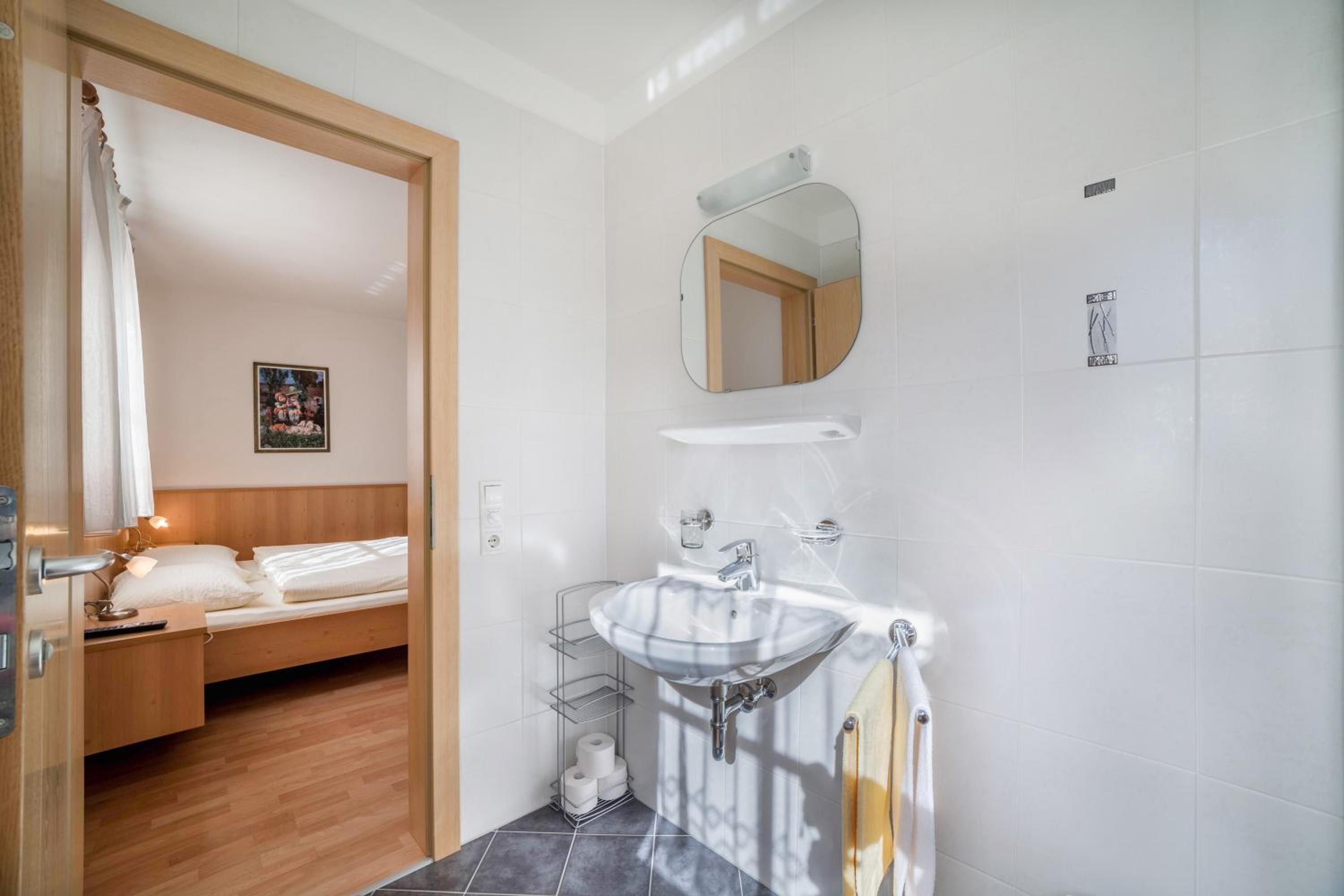 Three-Bedroom Premium Apartment with Balcony photo 2