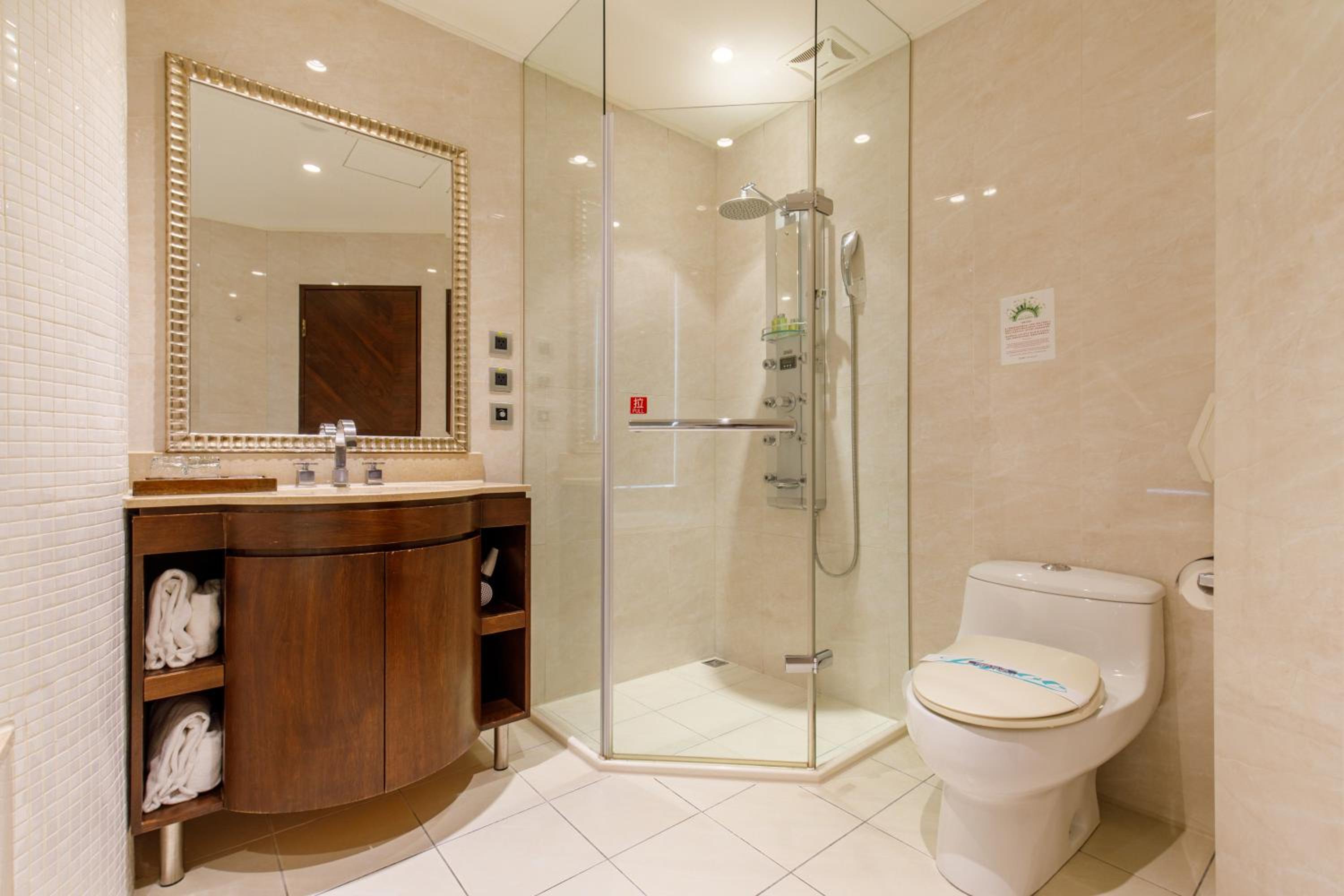 Deluxe Suite photo 2
