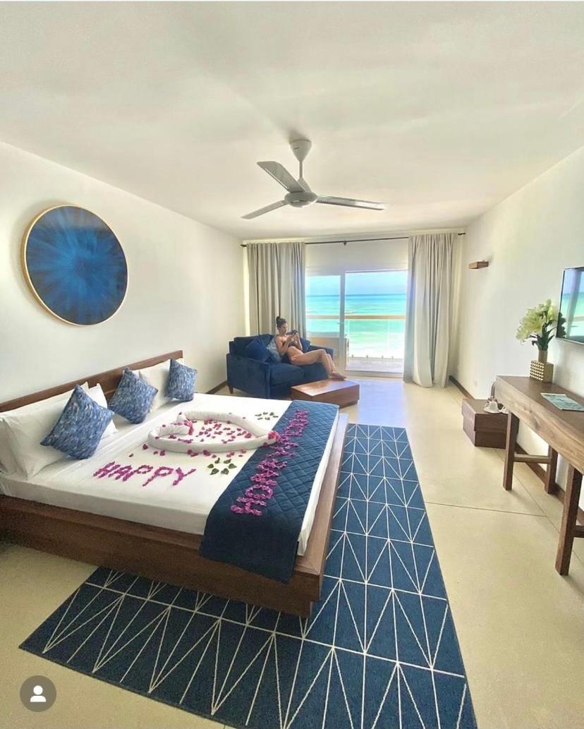 Habitación Doble Deluxe con Balcón y Vista al Mar