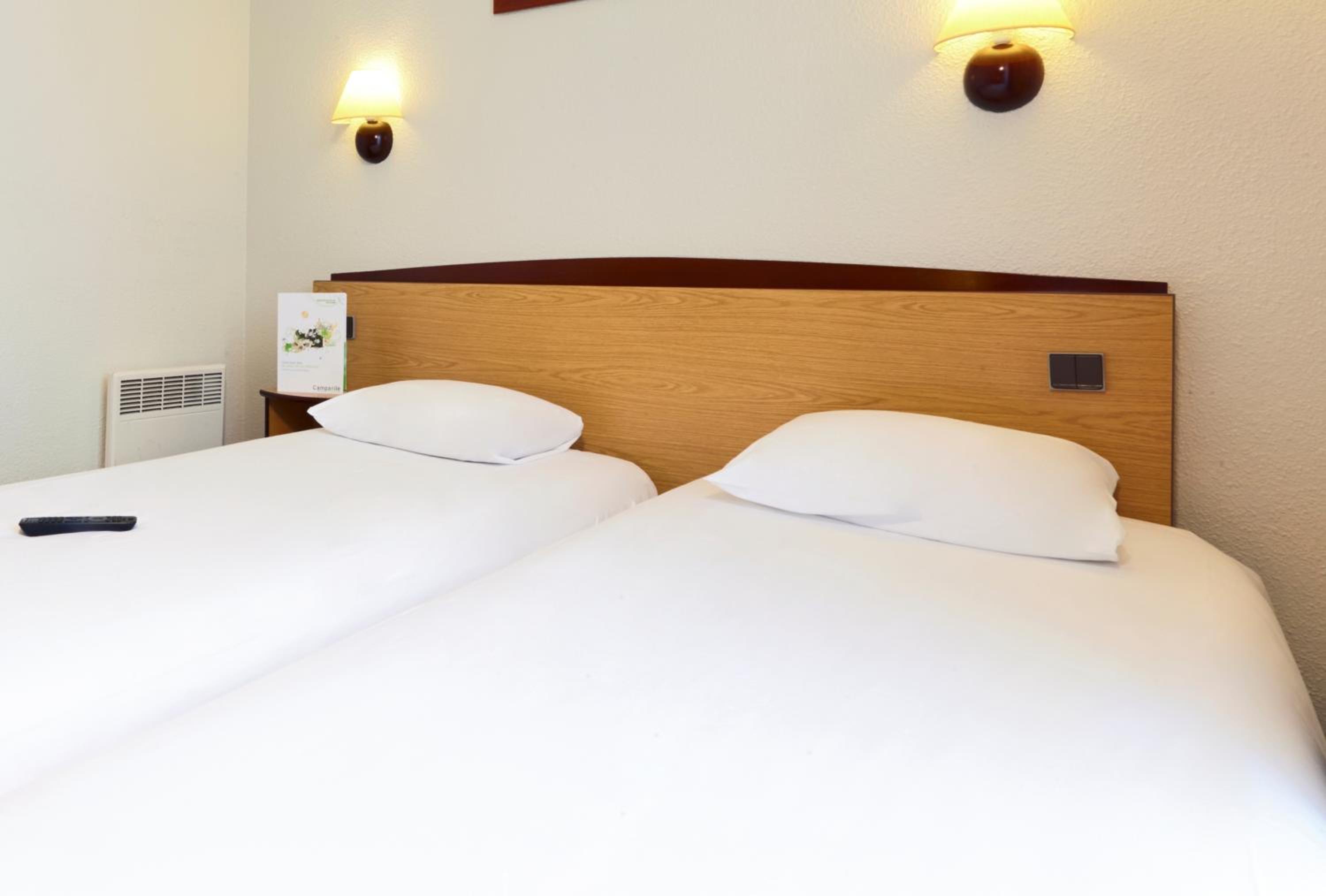 Twin Room - Photo 8