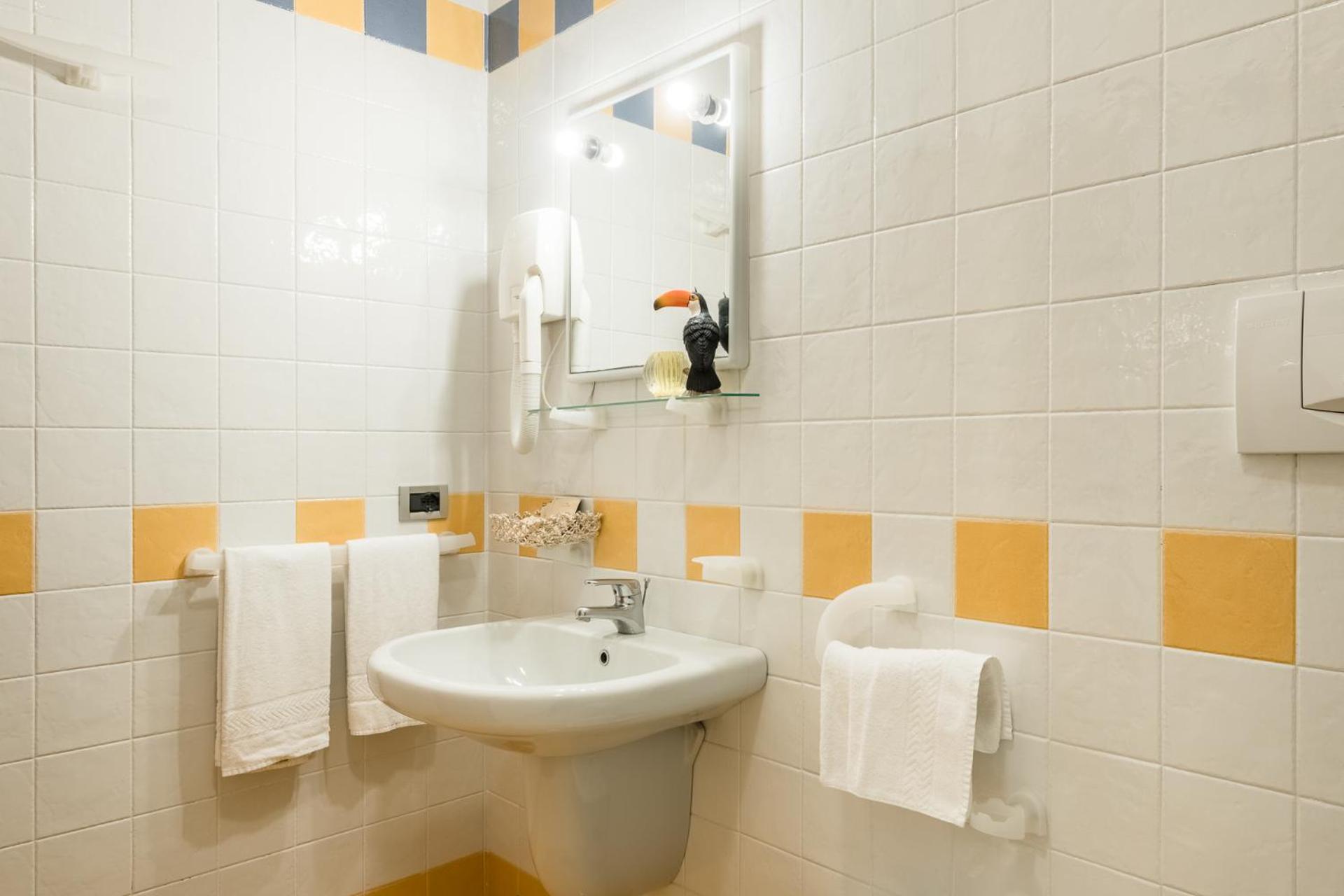One-Bedroom Apartment - Photo 40