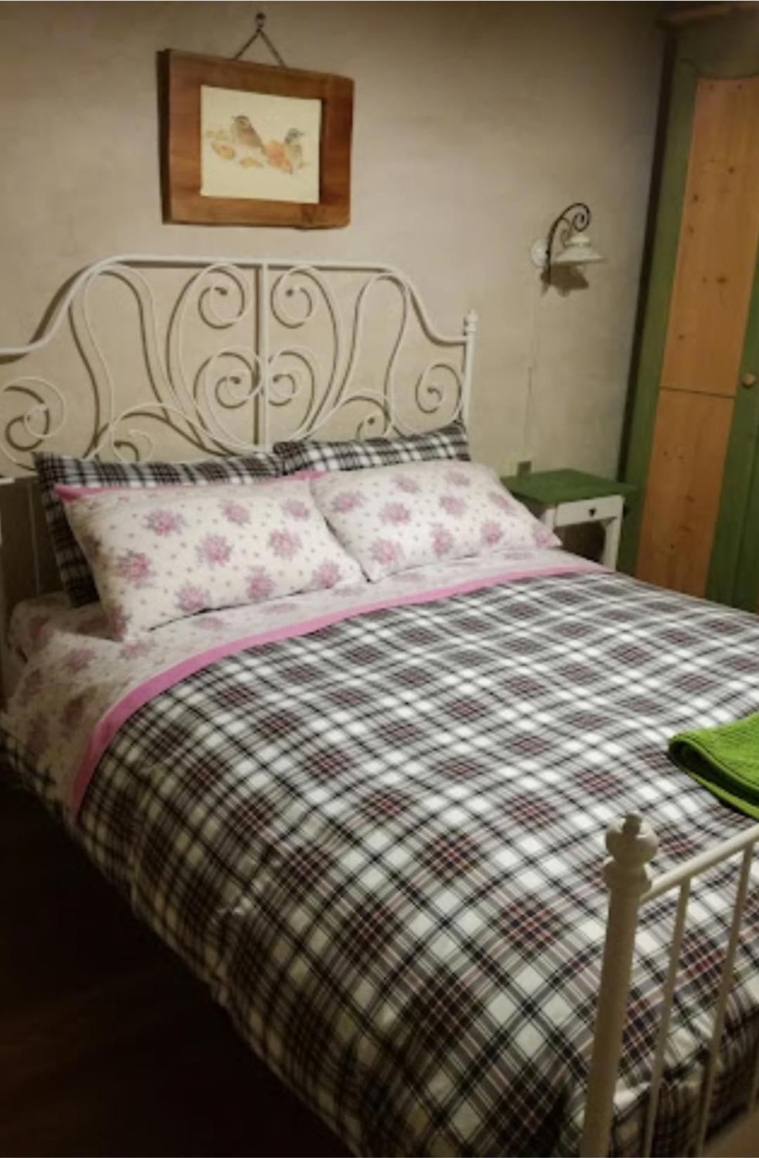 Double Room with Mountain View - Photo 3