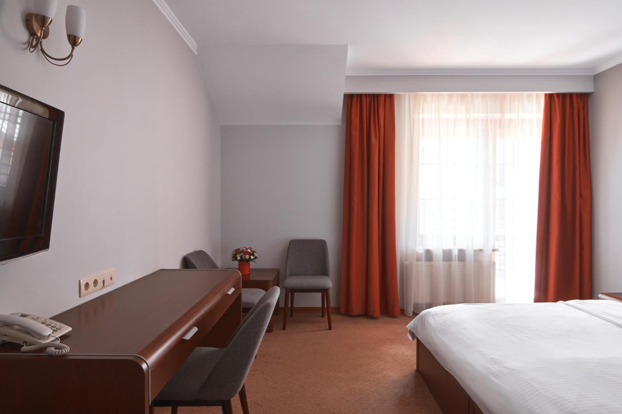 Economy Double Room photo 1