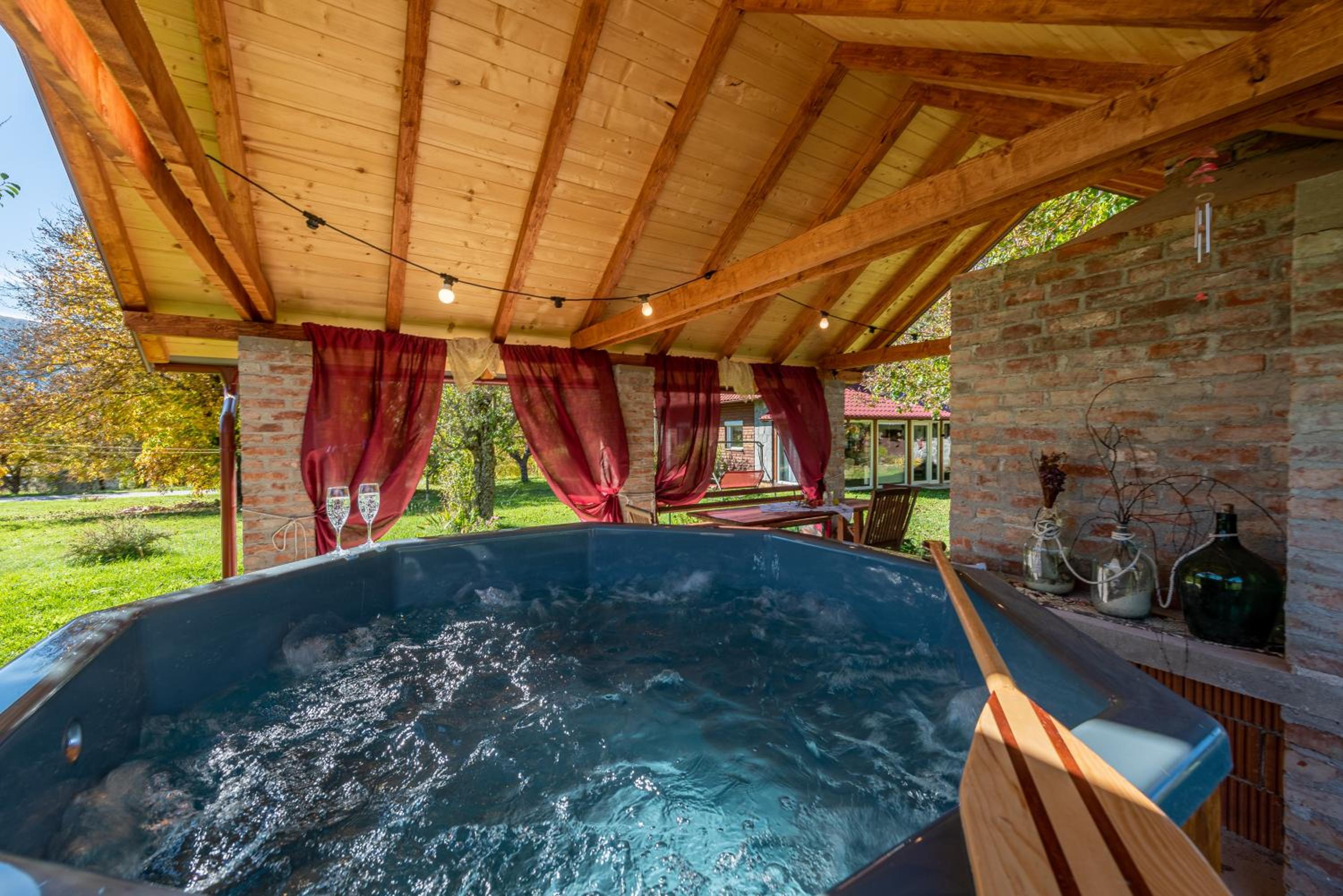 Villa - Photo 4