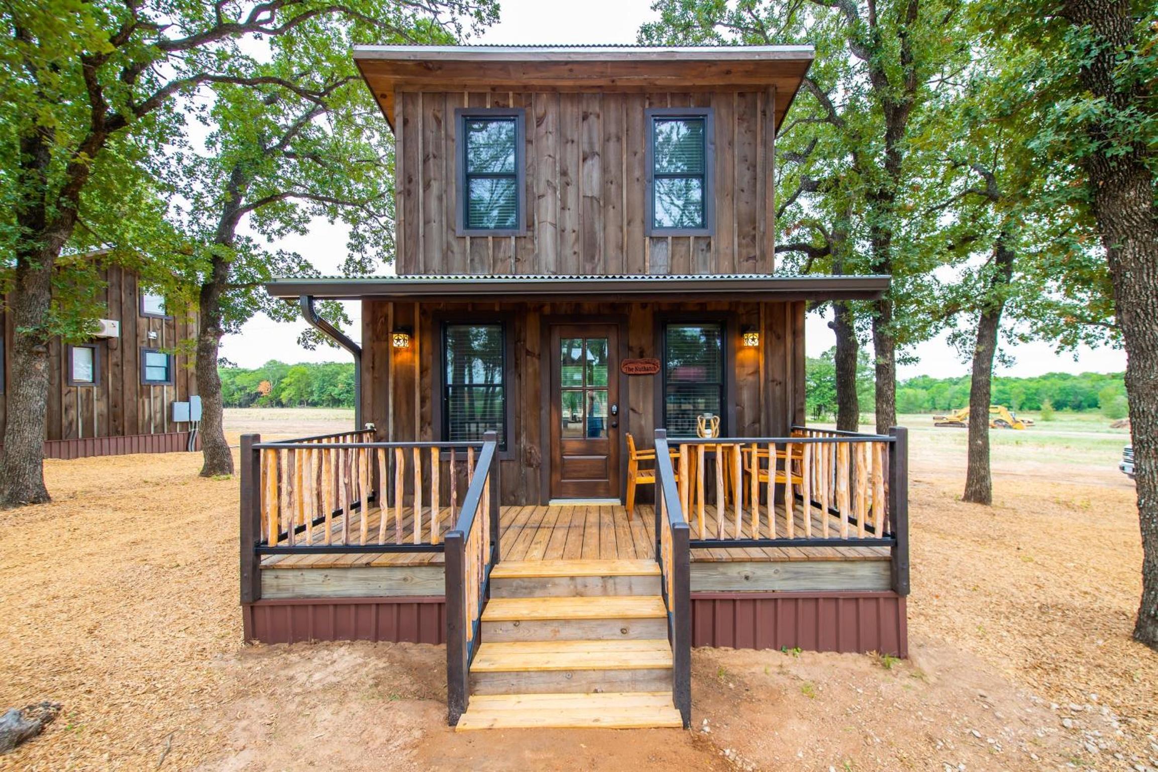 One-Bedroom House - Photo 11