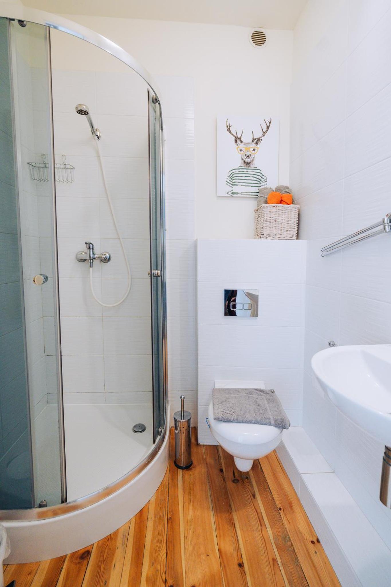 Double Room with Balcony - Photo 4