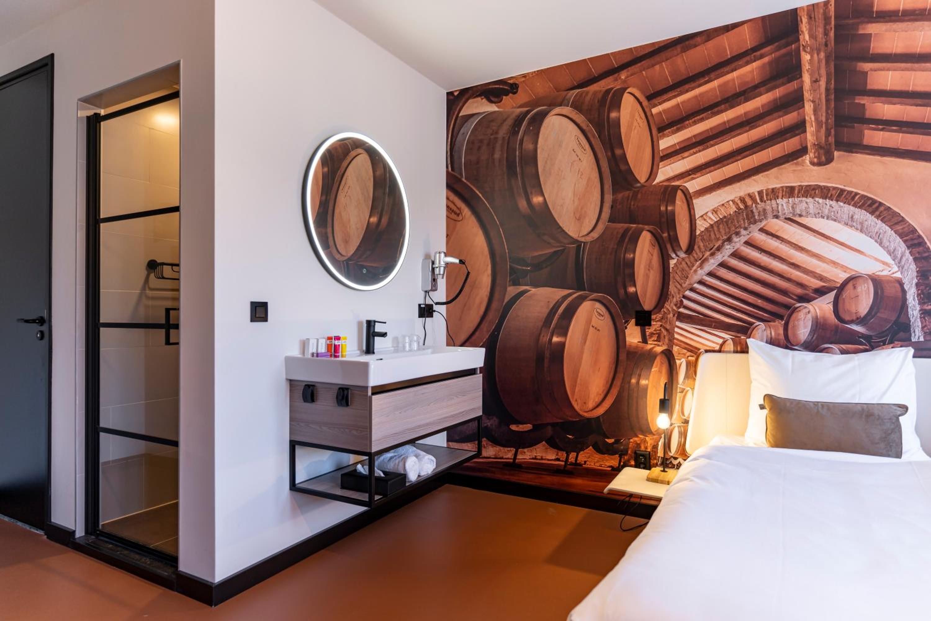 Superior Room - Photo 5