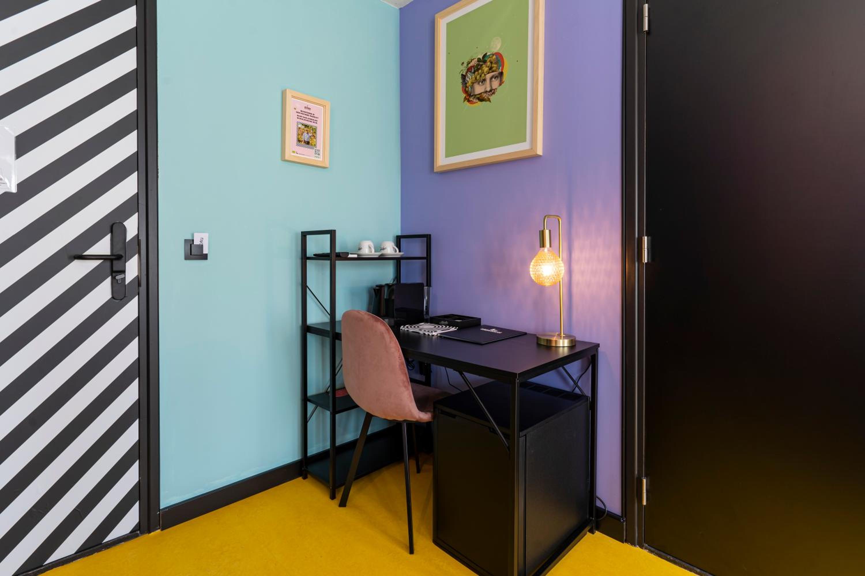 Comfort Room - Photo 5