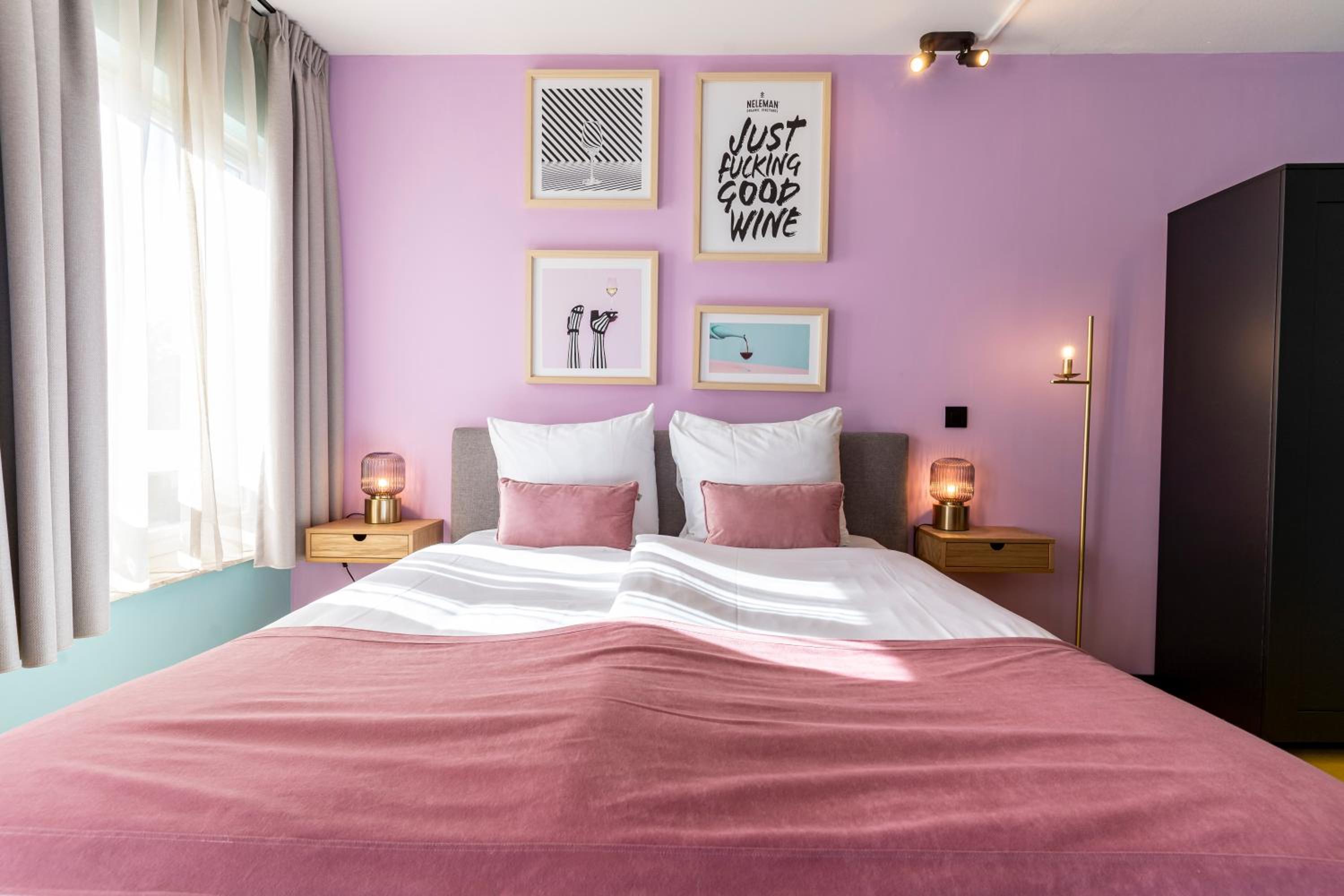 Comfort Room - Photo 6