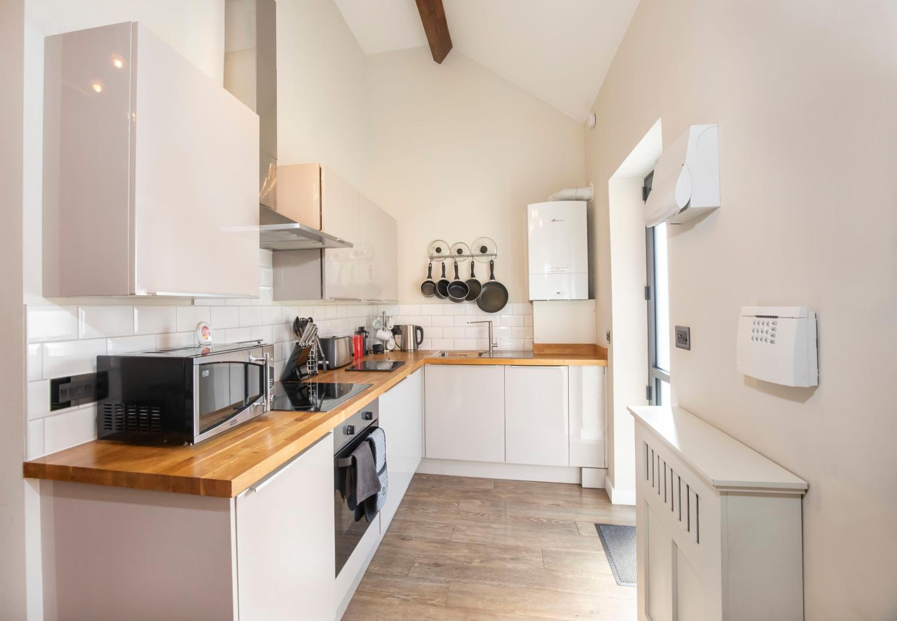 No5 - Two-Bedroom Apartment - Ground Floor photo 2