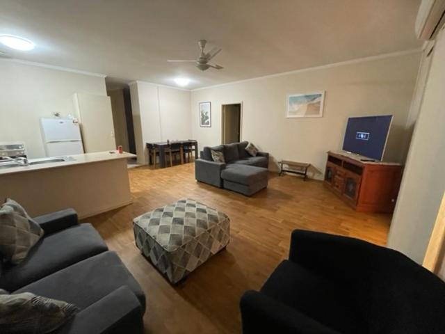 Apartment photo 1