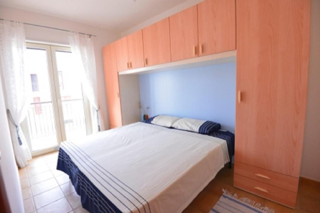 Three-Bedroom Apartment photo 1