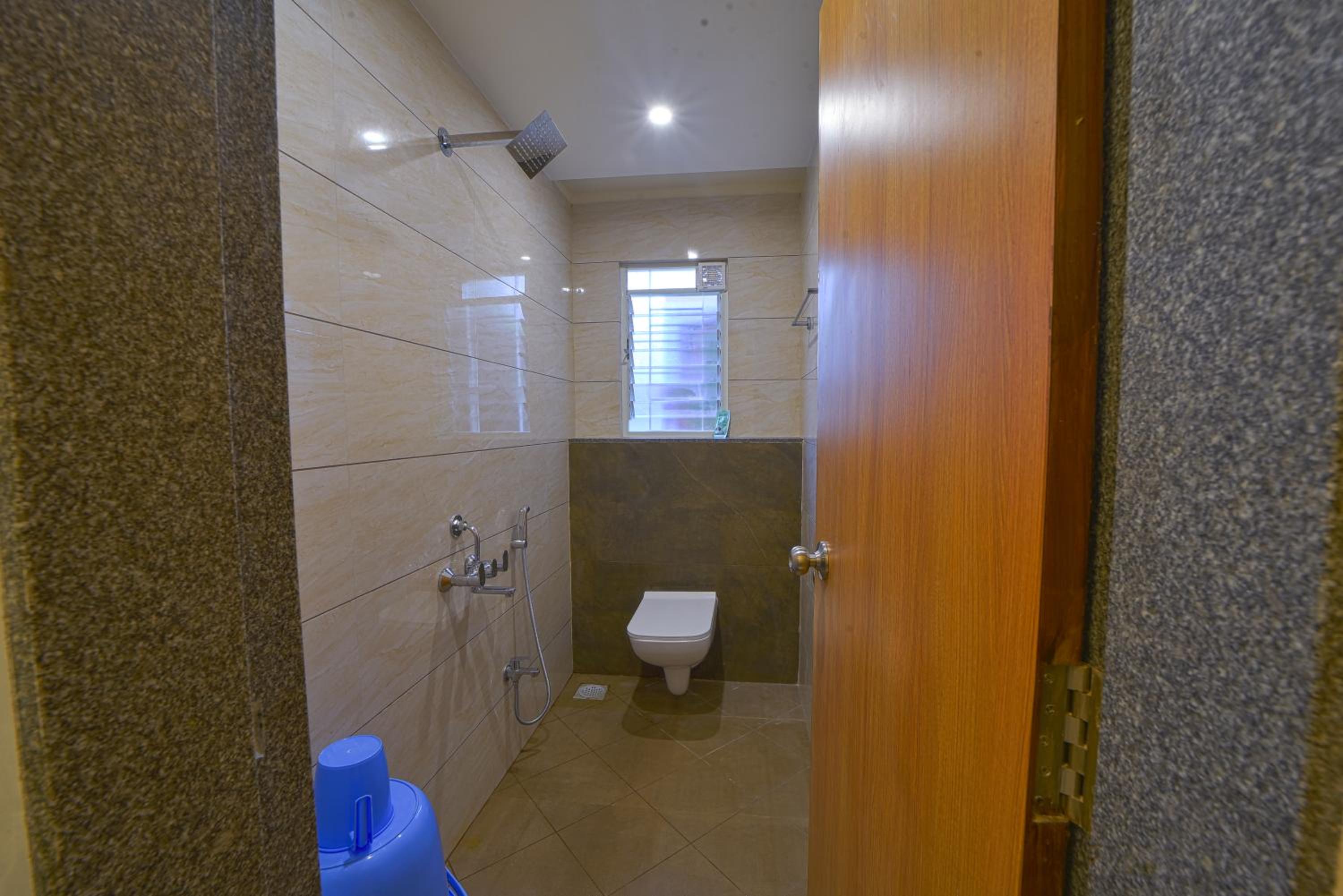 Deluxe Room - Photo 6