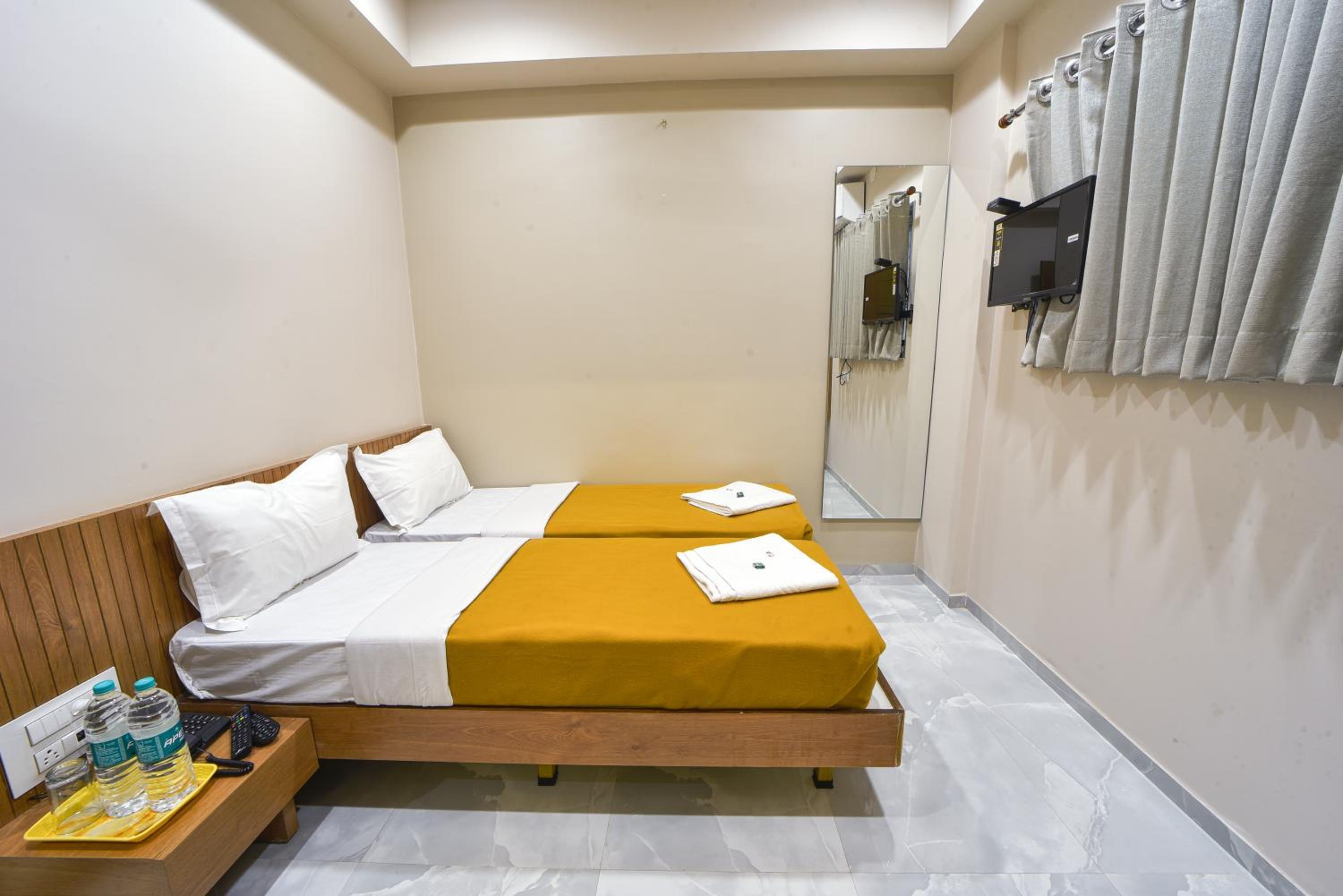 Standard Double Room - Photo 1