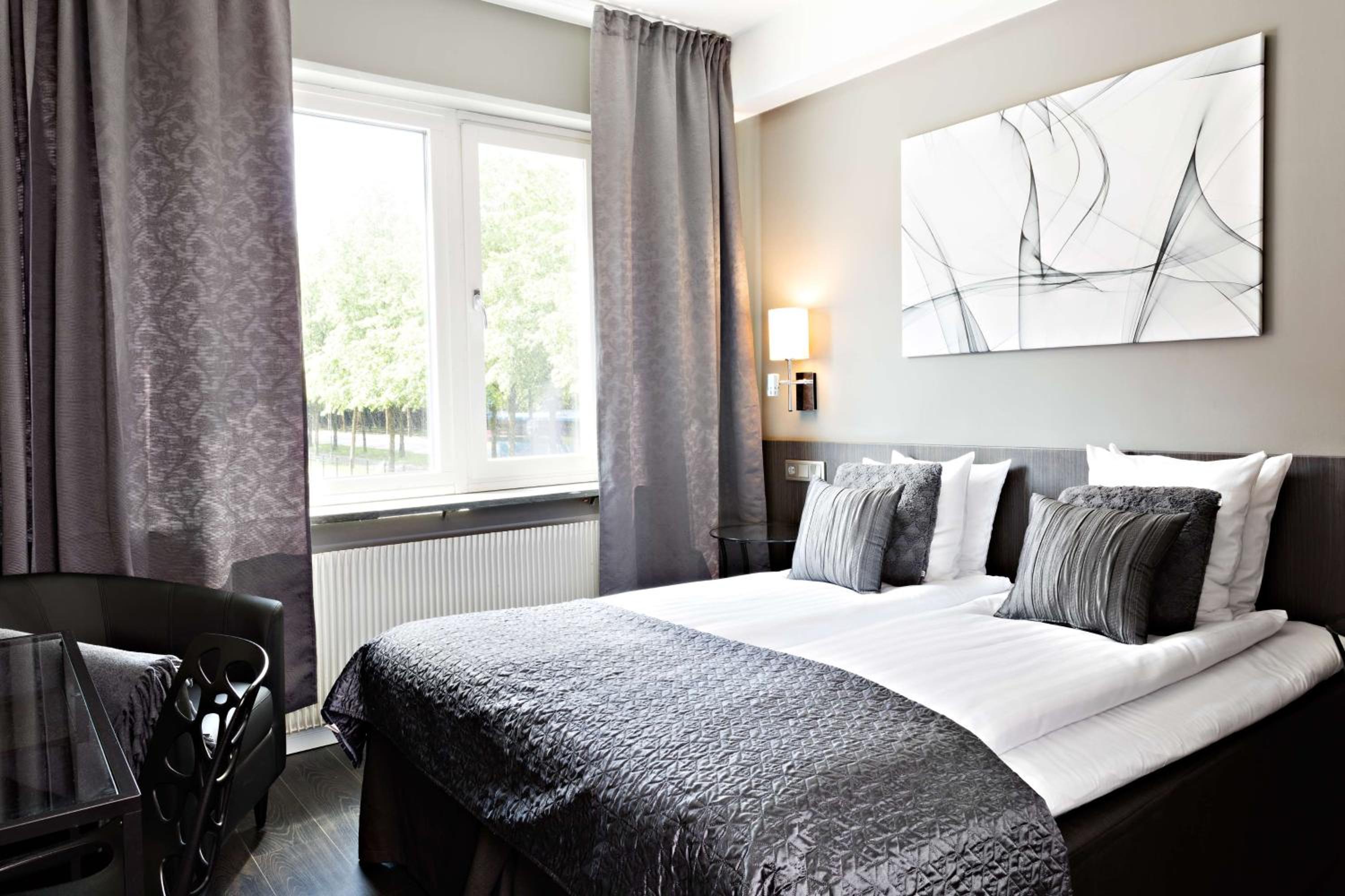 Standard Double Room - Photo 1