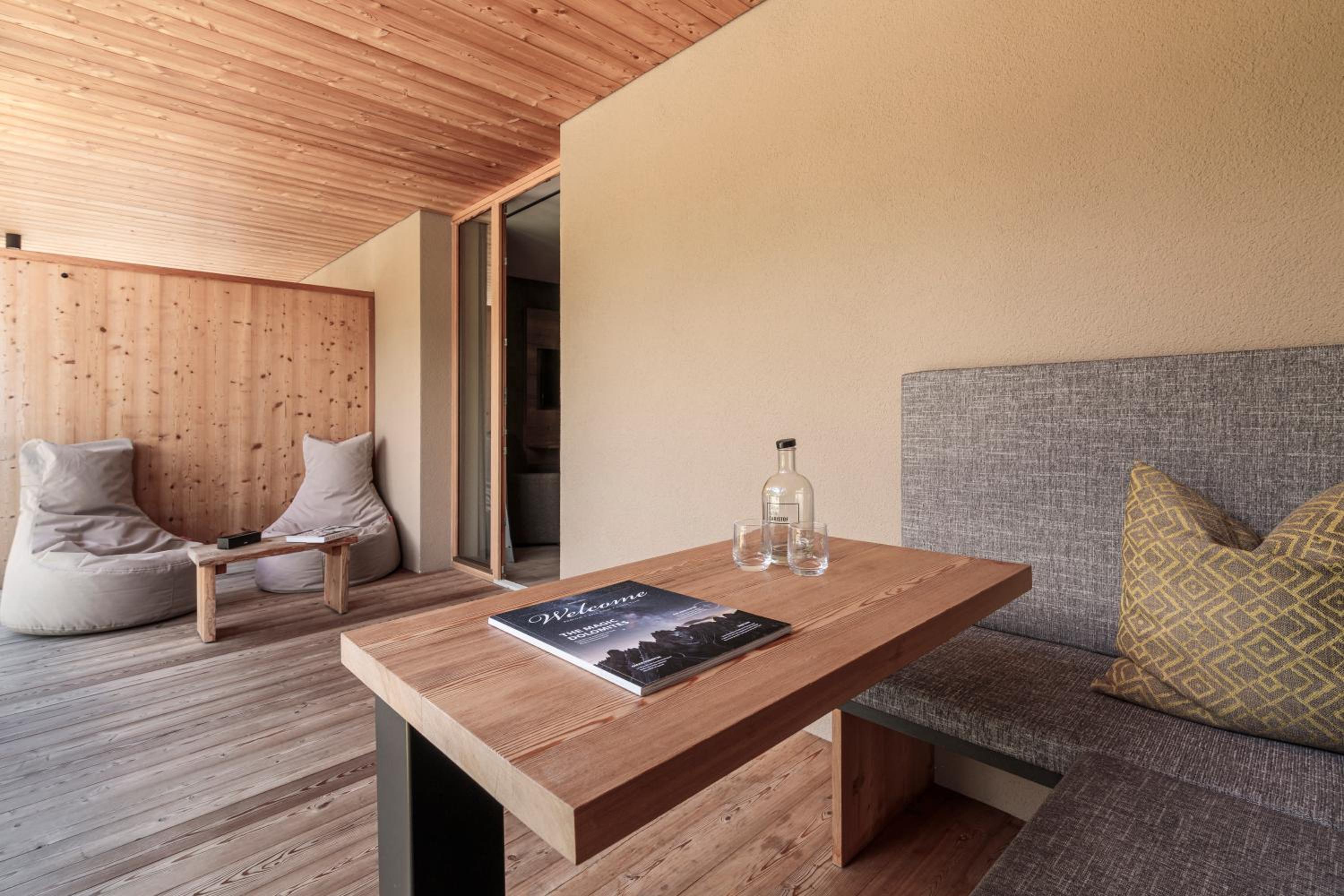 Double Room with Balcony - Photo 6