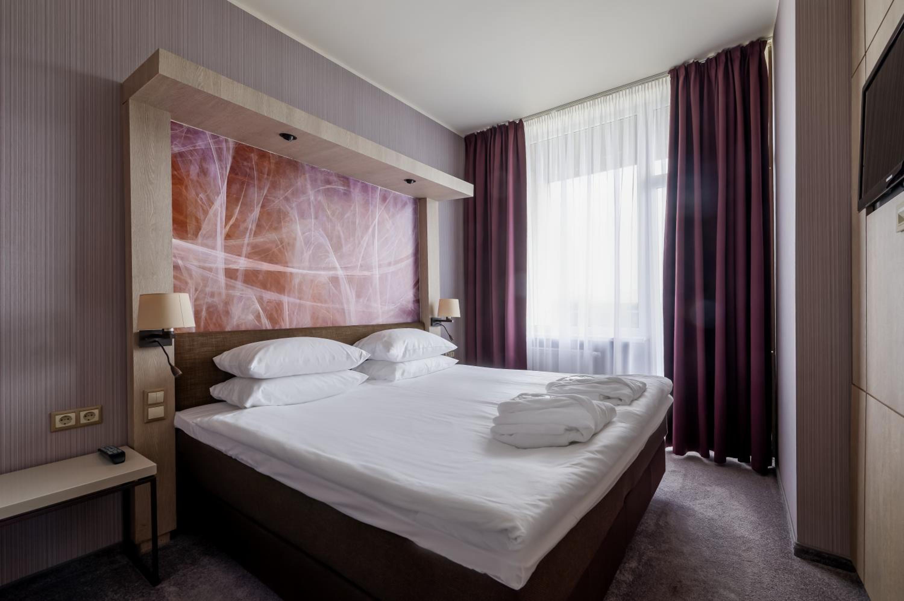 Deluxe Suite With Spa Package
