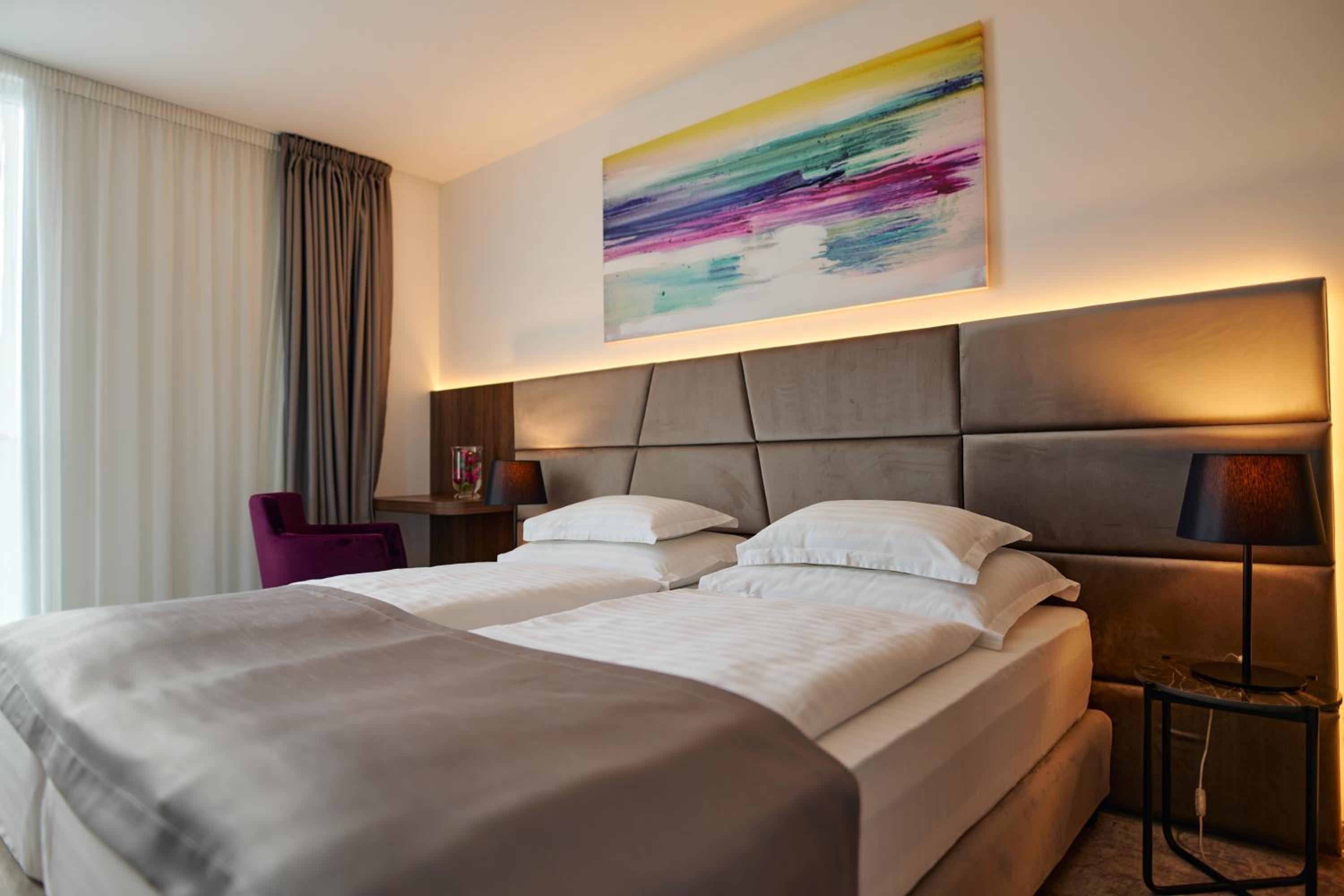 Standard Double Room - Photo 6